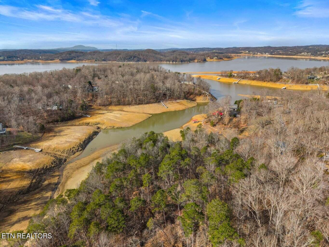 1027 Dean Circle Dandridge TN 37725