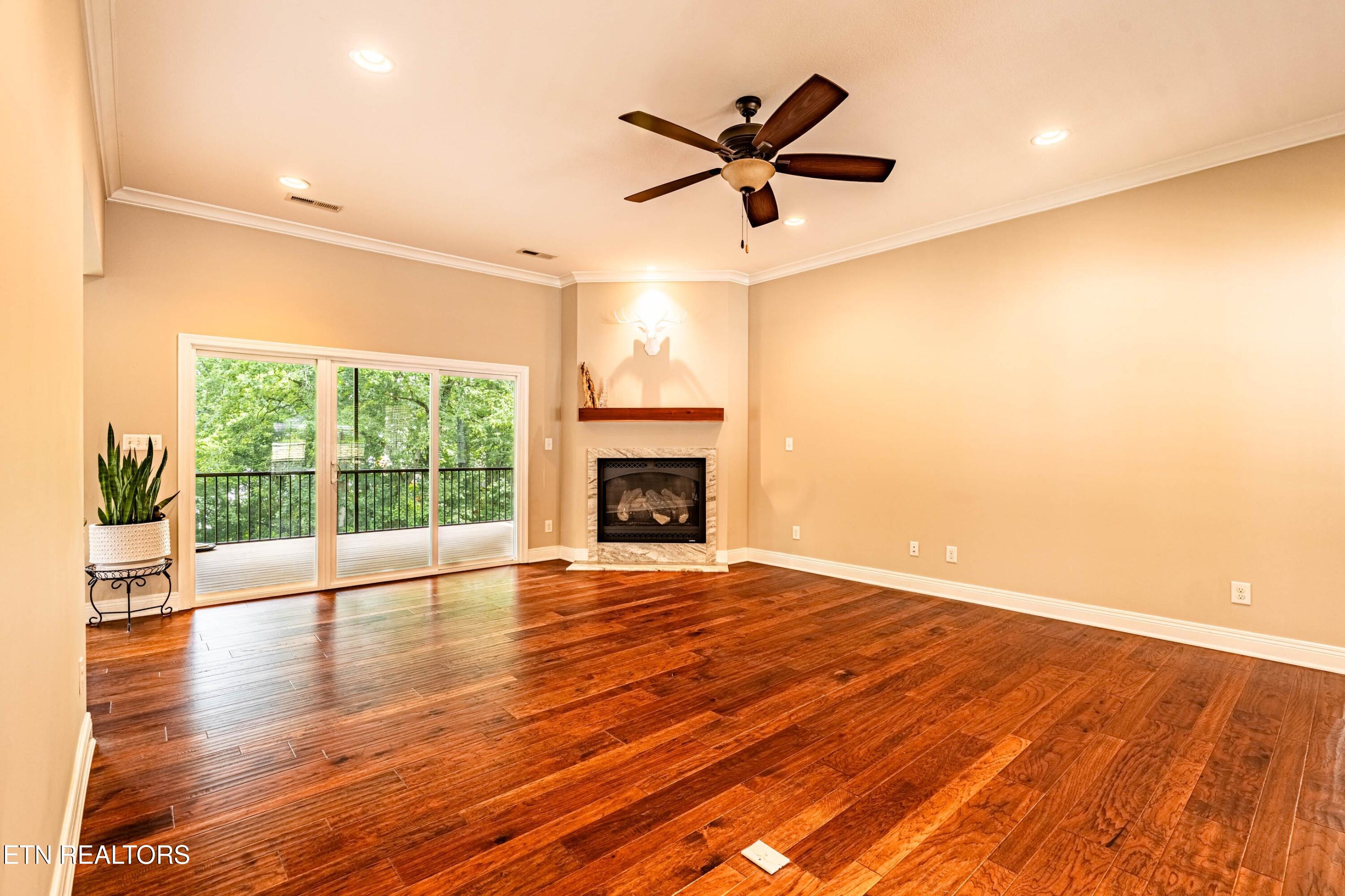 330 Dudala Point Loudon TN 37774
