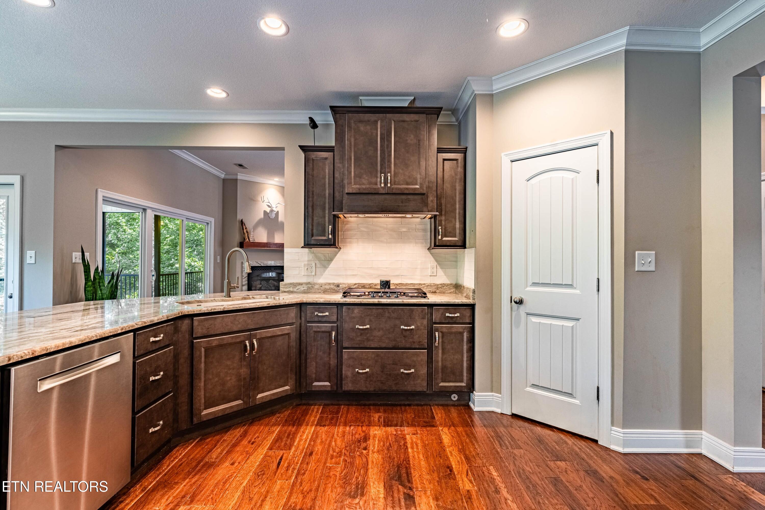 330 Dudala Point Loudon TN 37774