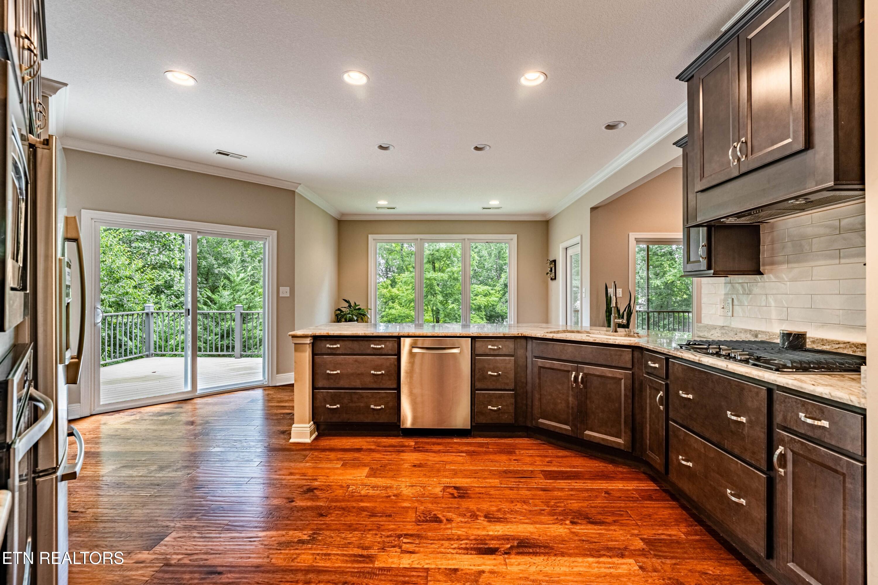 330 Dudala Point Loudon TN 37774