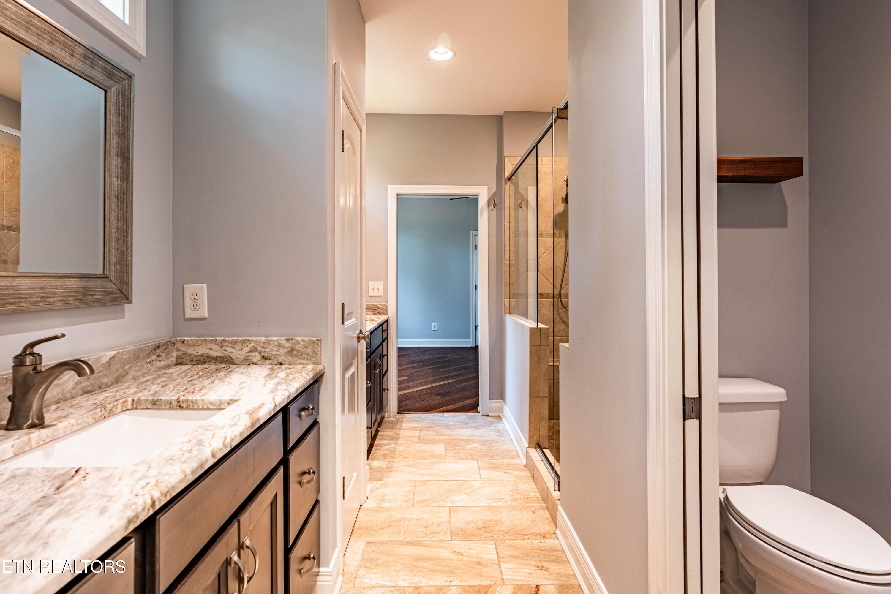 330 Dudala Point Loudon TN 37774