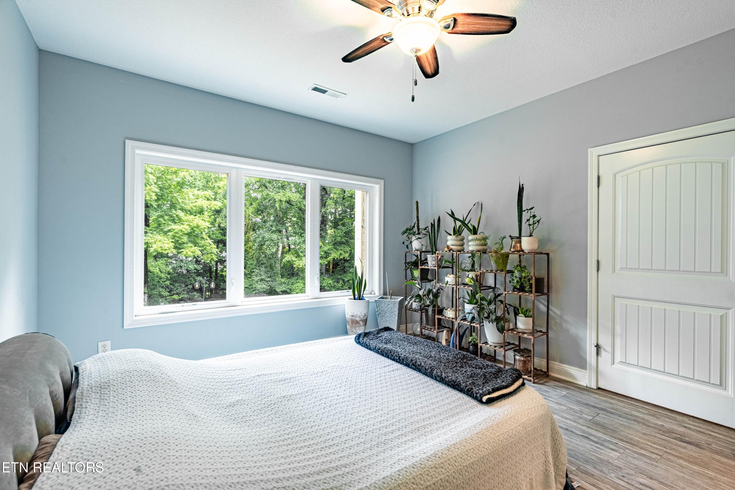 330 Dudala Point Loudon TN 37774
