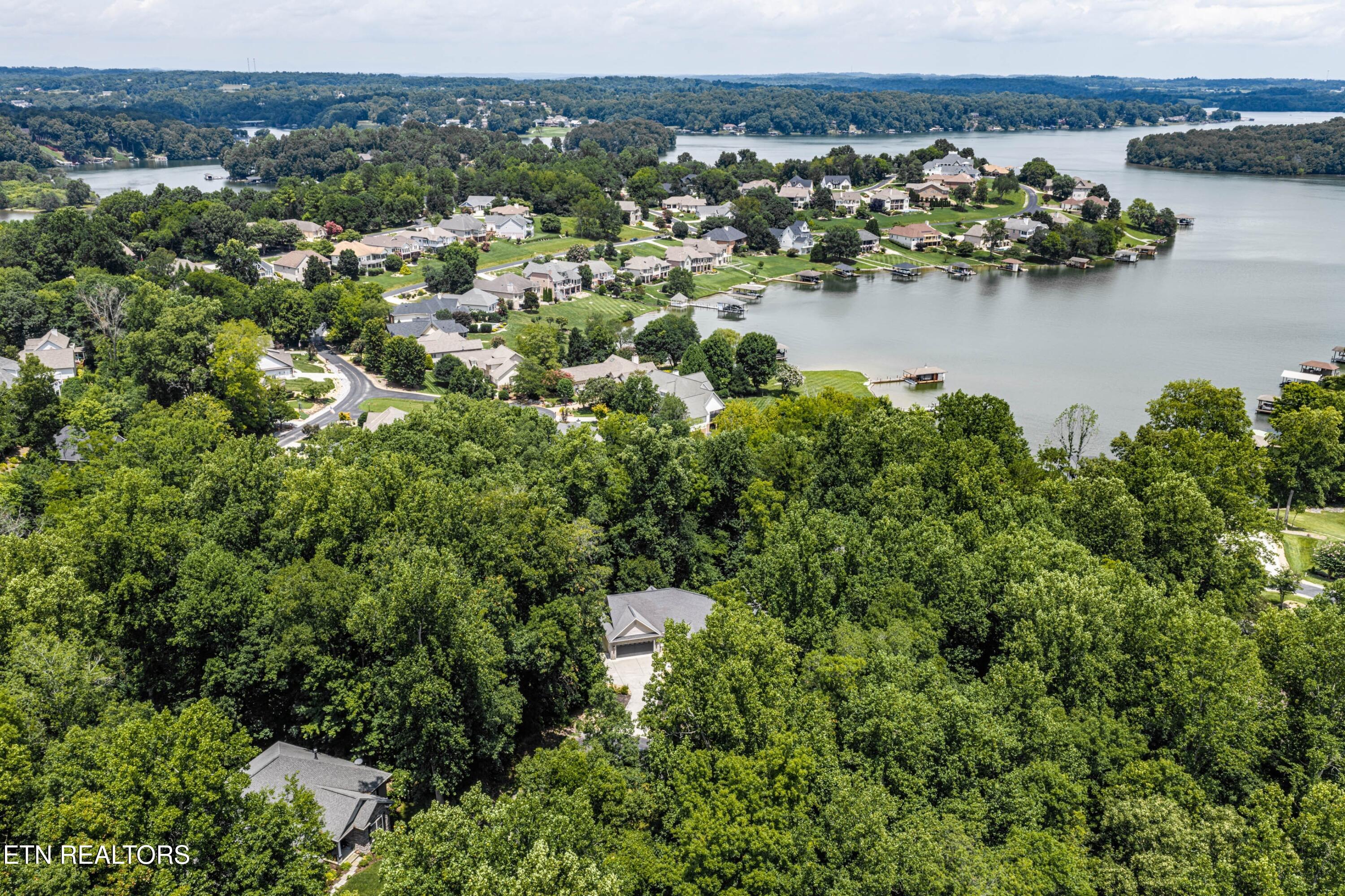330 Dudala Point Loudon TN 37774
