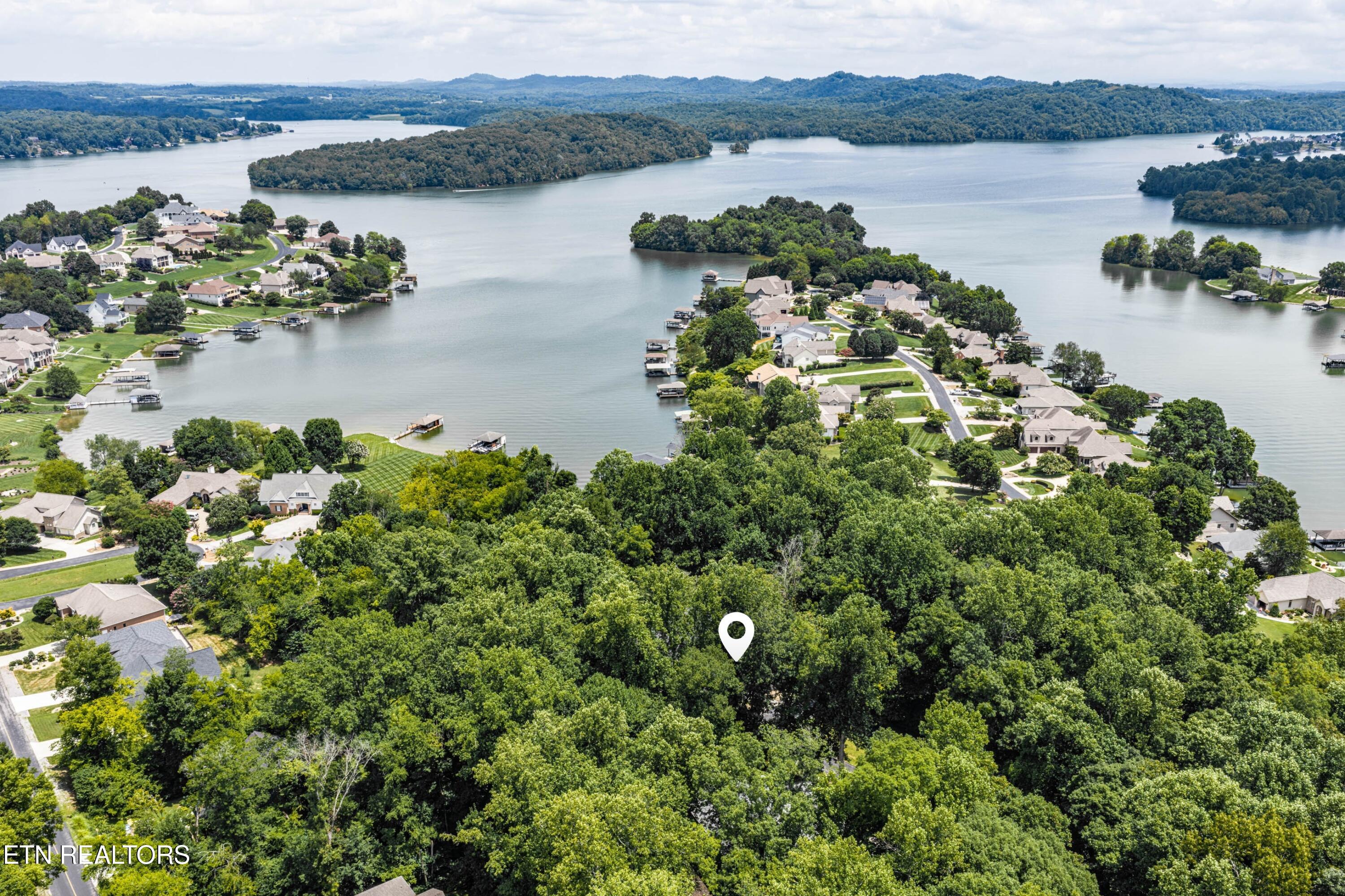 330 Dudala Point Loudon TN 37774