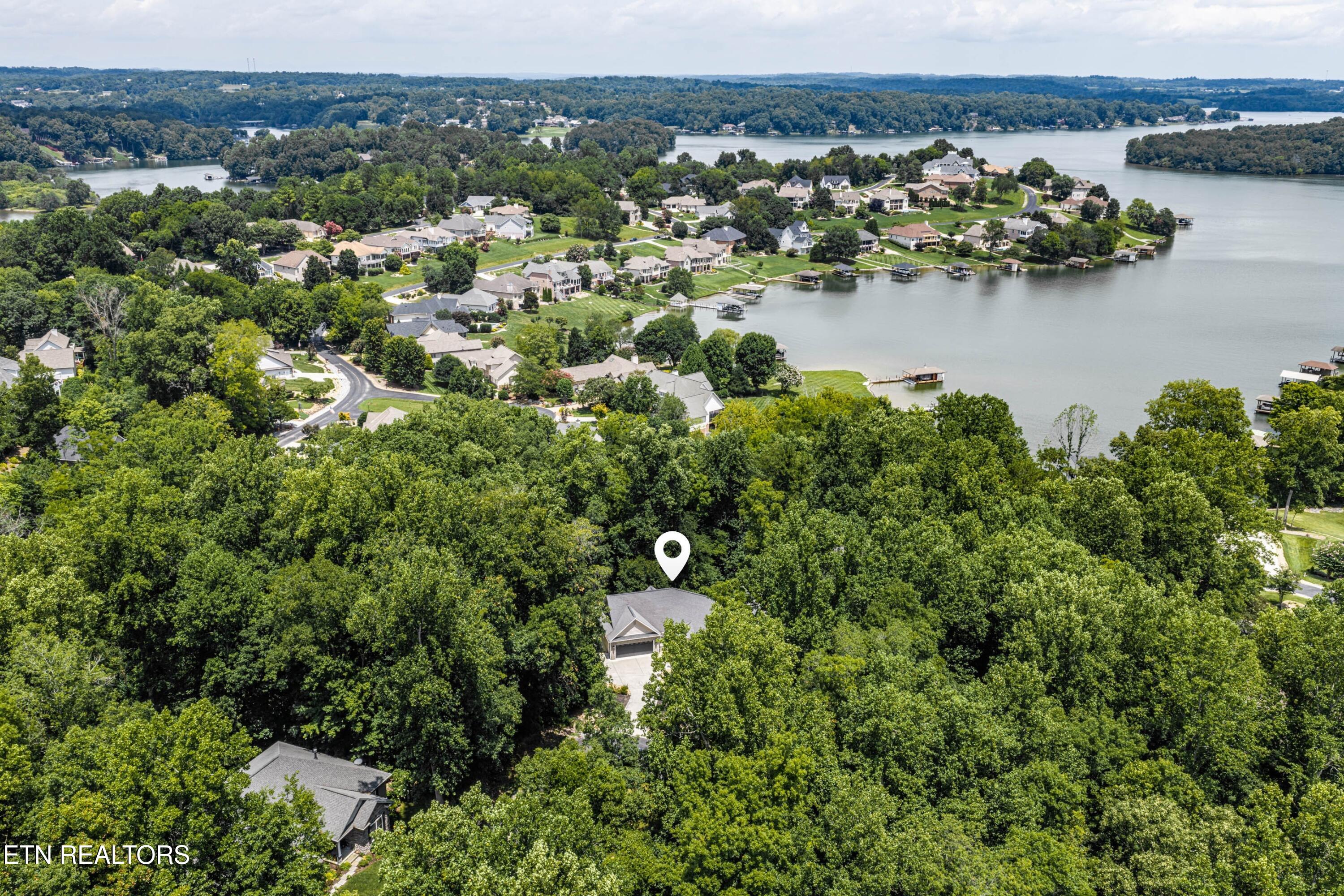 330 Dudala Point Loudon TN 37774