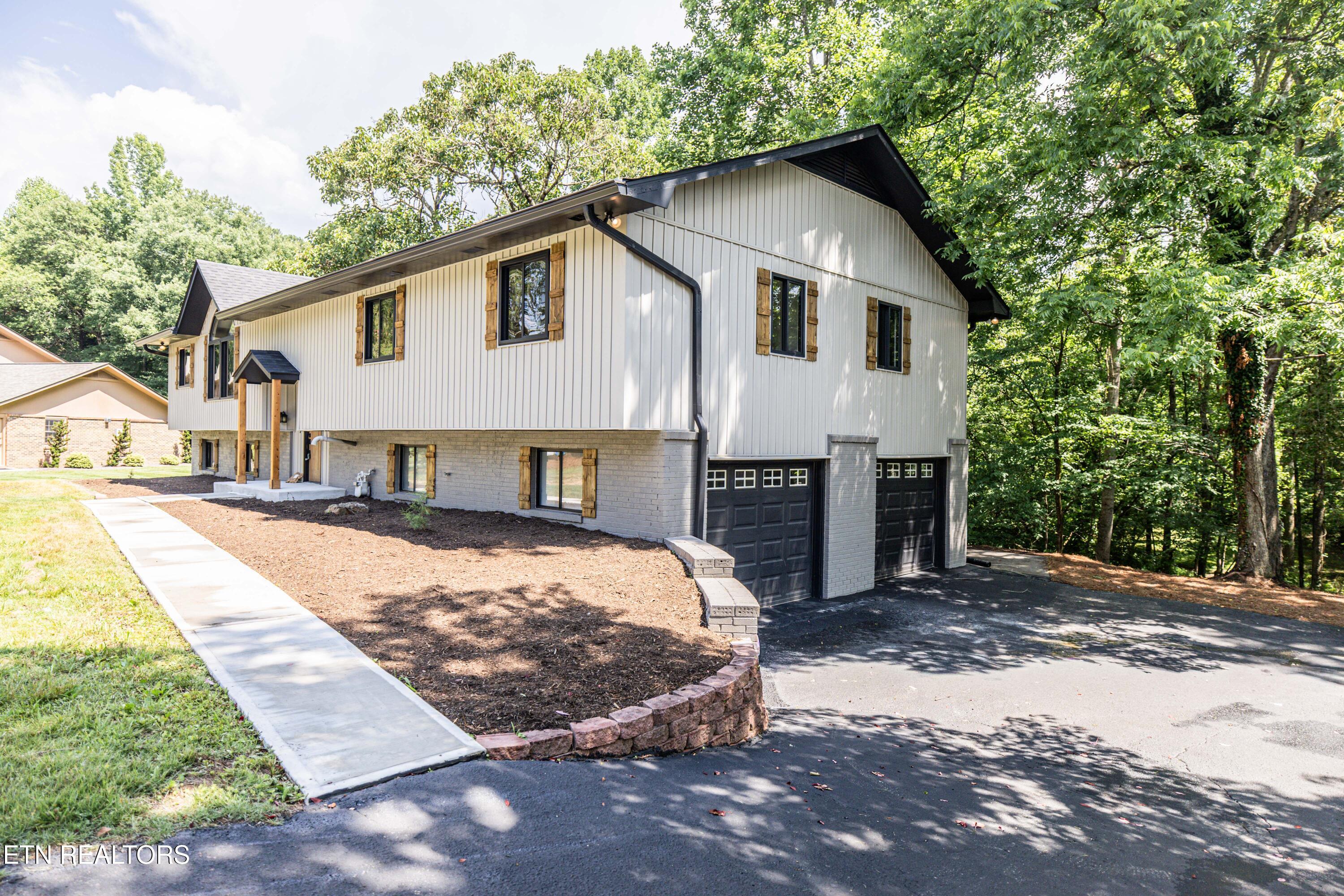 107 Garnet Lane Oak Ridge TN 37830