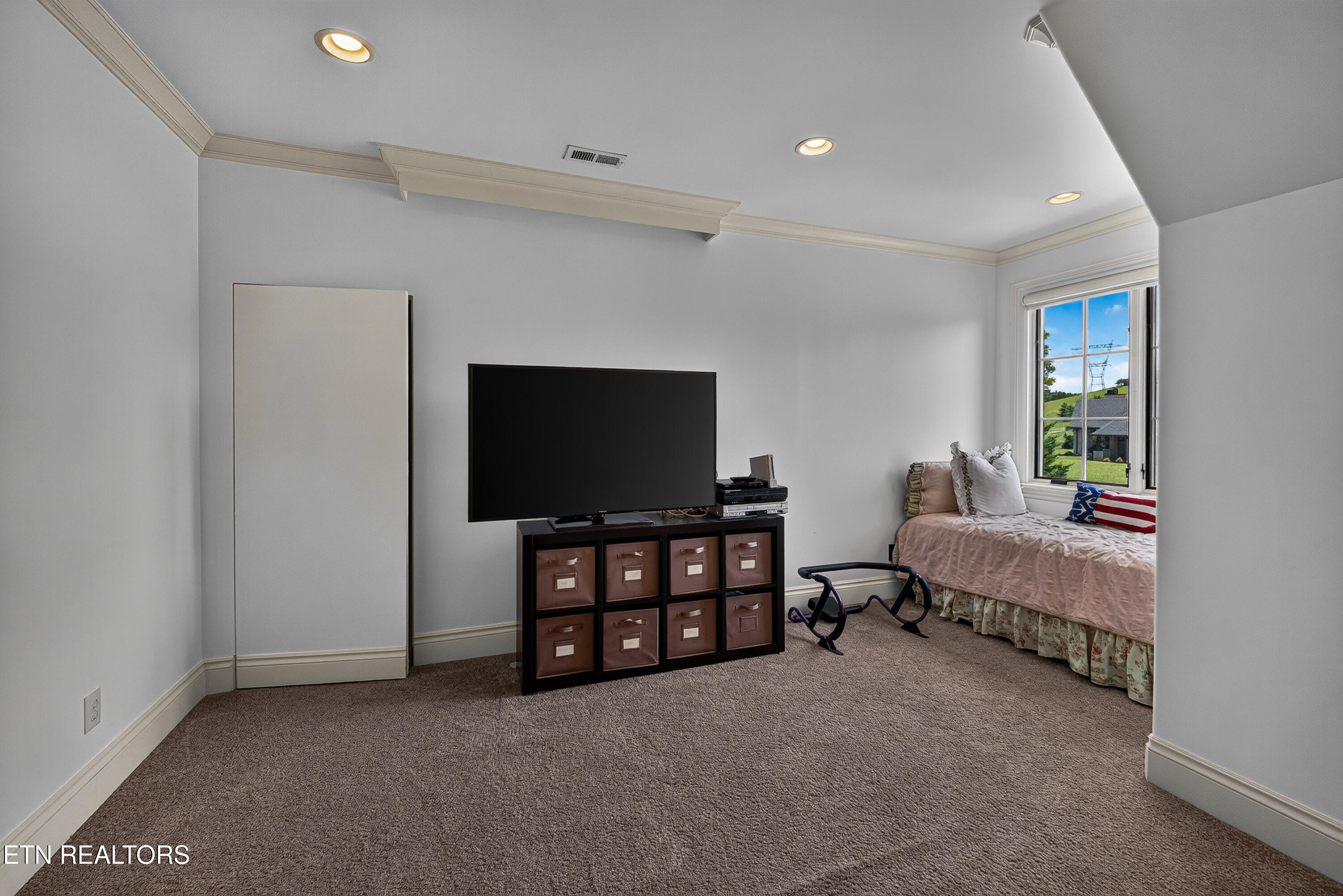 3642 Edgewater Way Louisville TN 37777