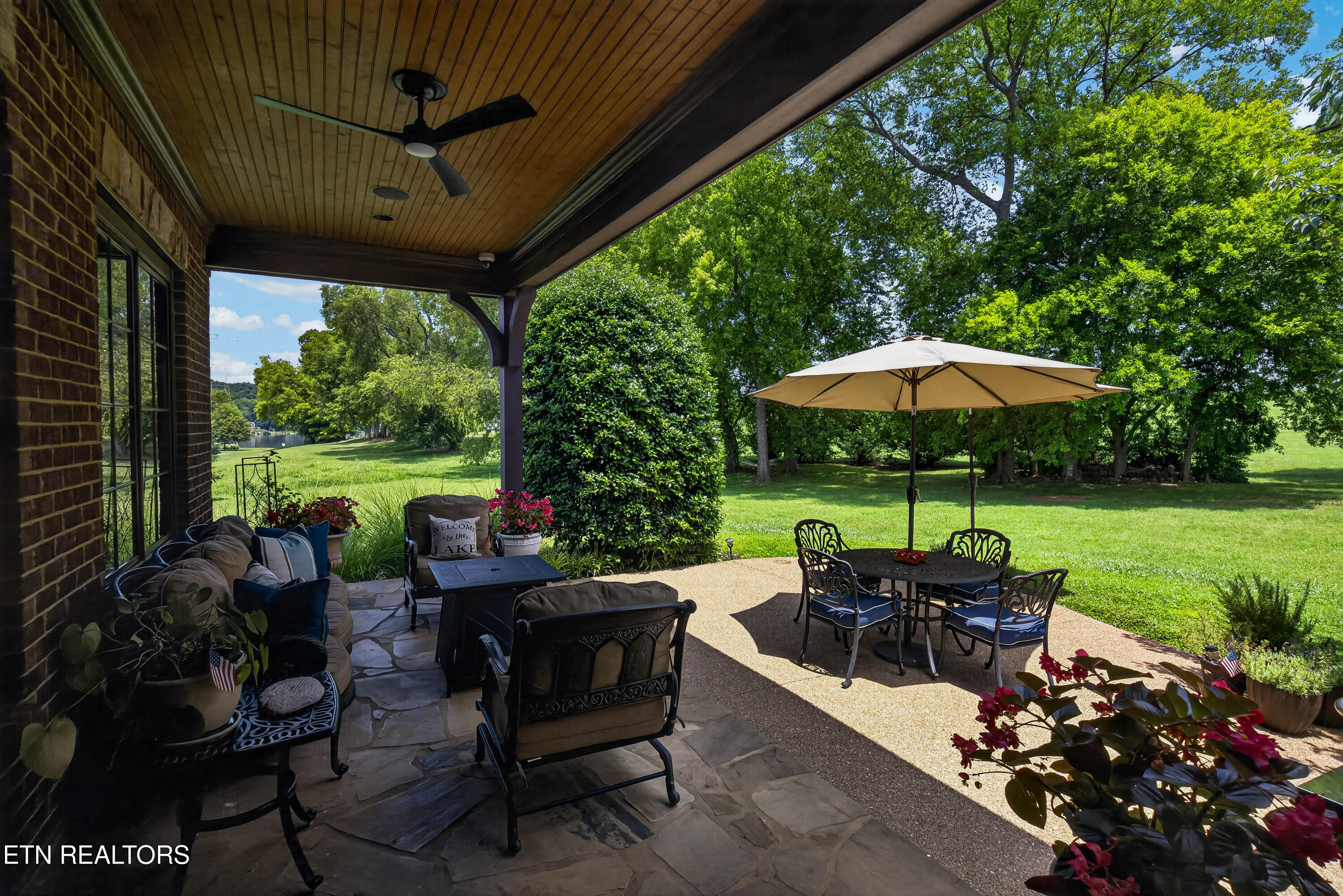3642 Edgewater Way Louisville TN 37777