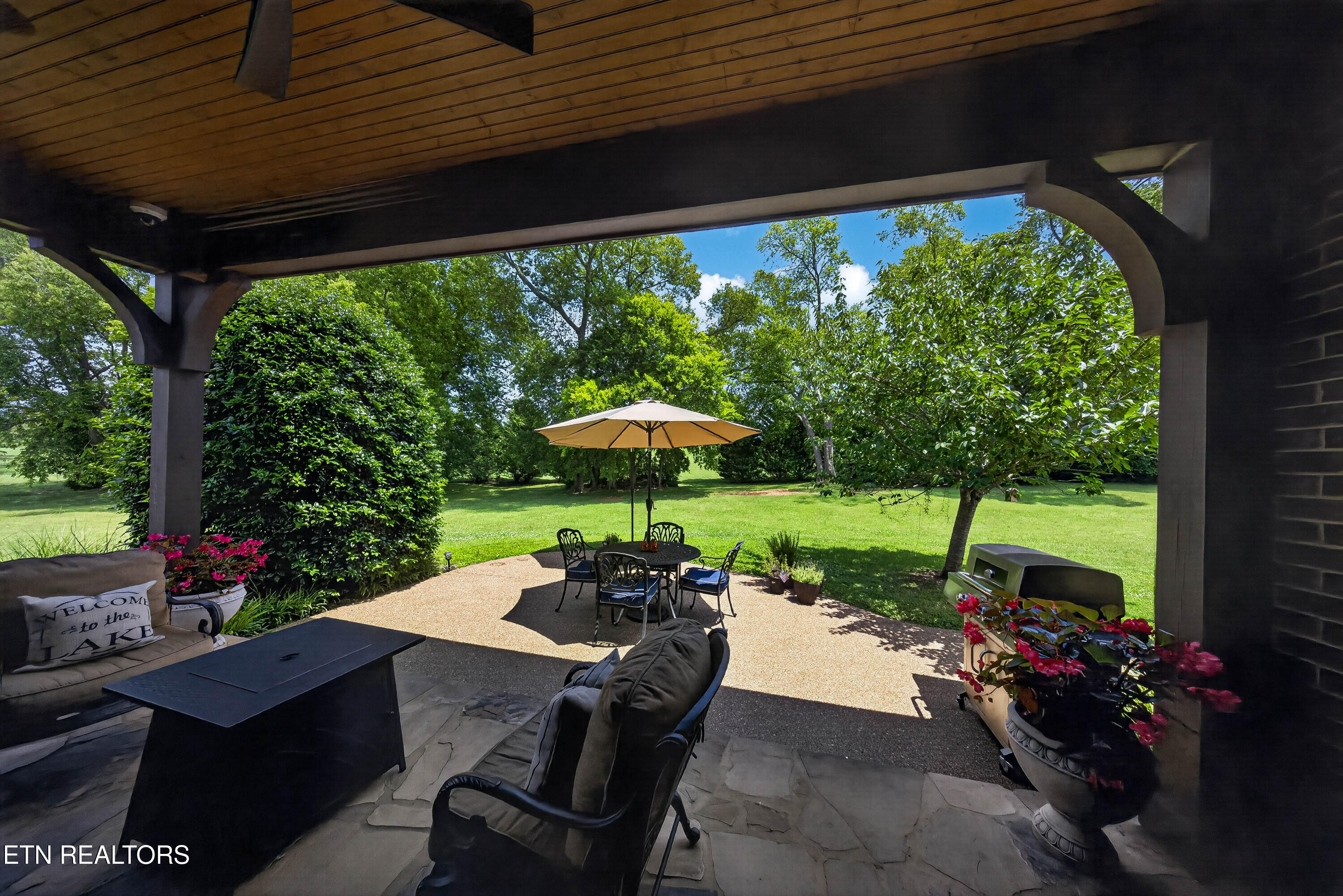3642 Edgewater Way Louisville TN 37777