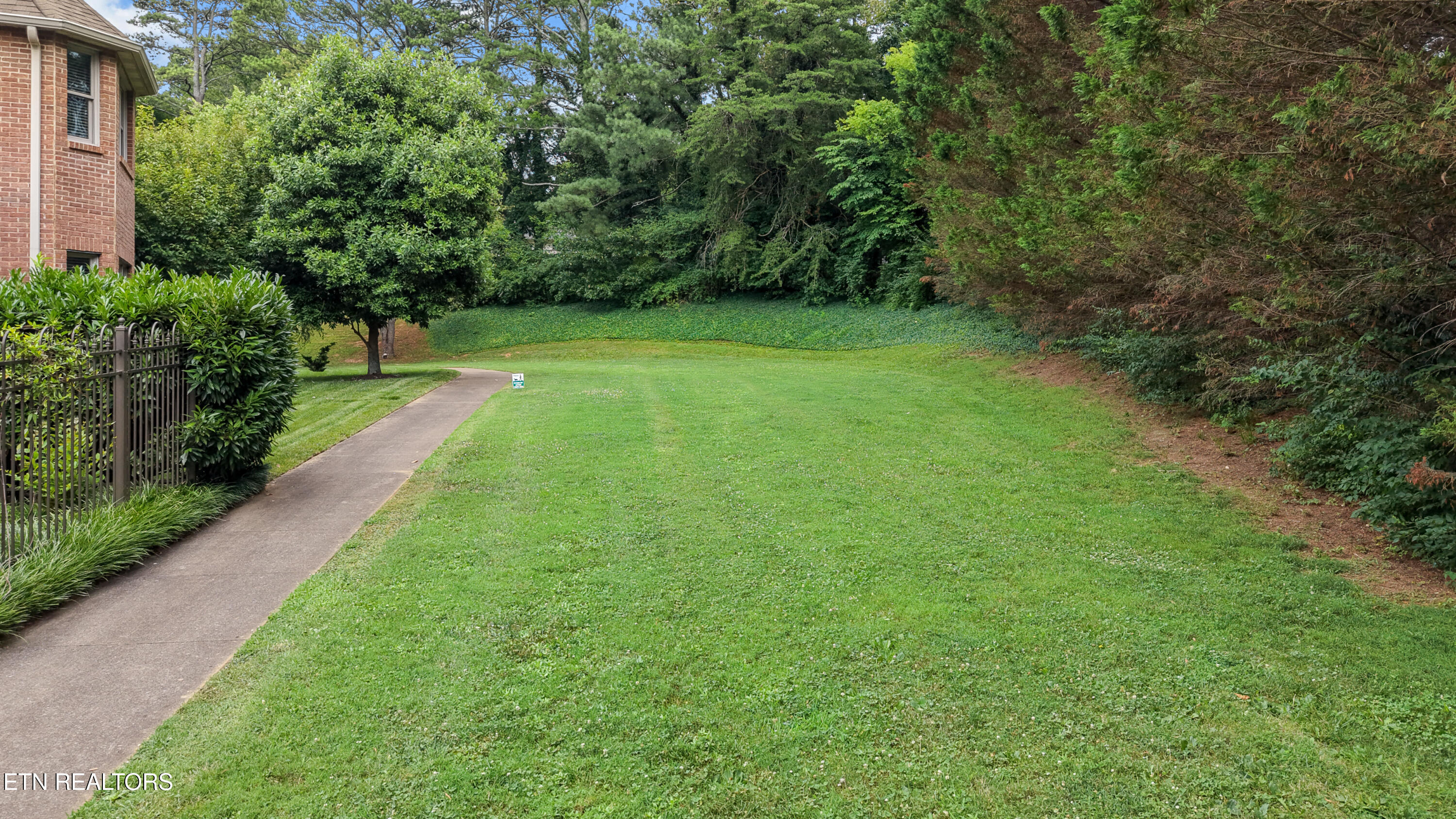 233 Savannah Park Drive Maryville TN 37803