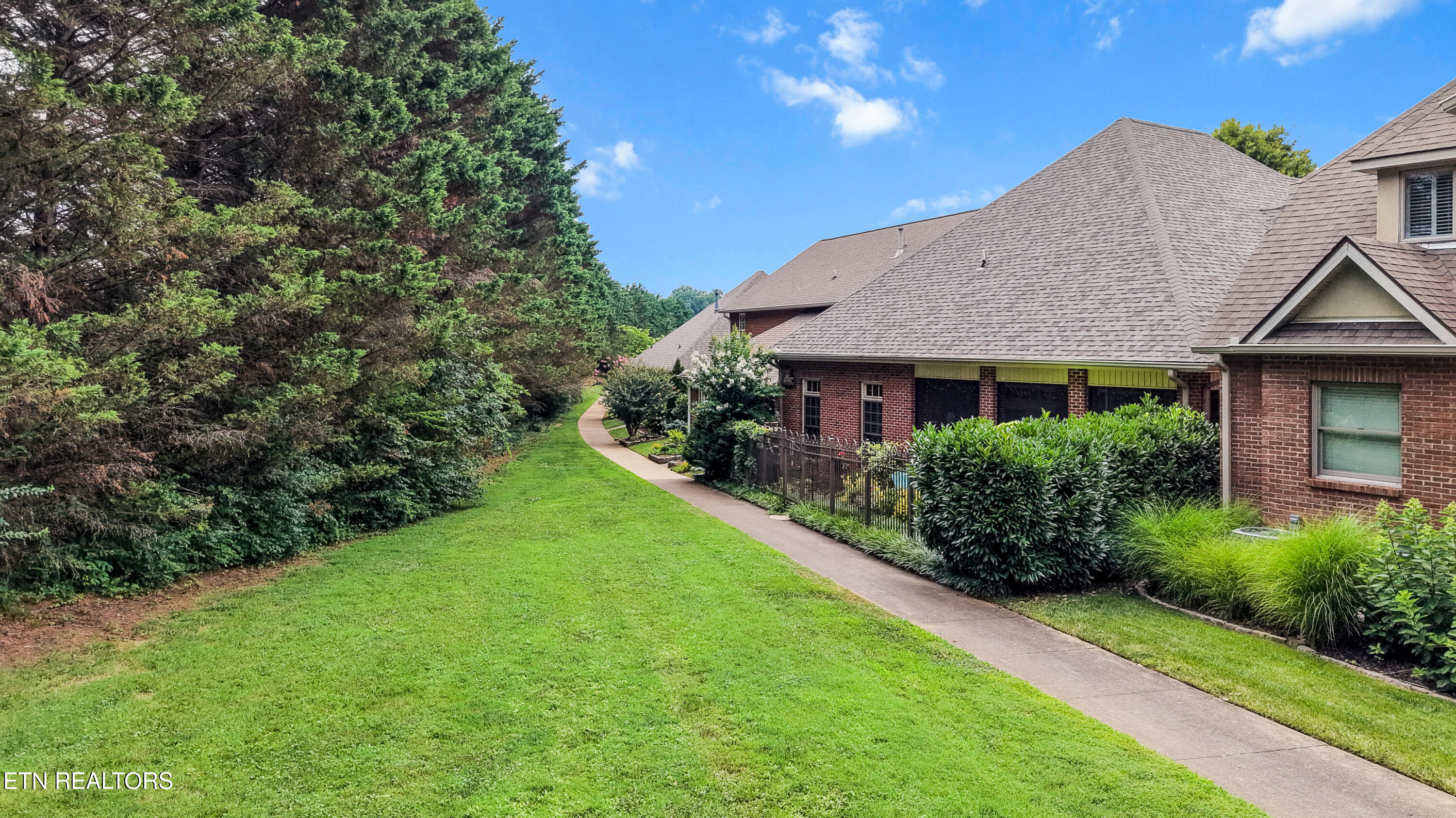233 Savannah Park Drive Maryville TN 37803