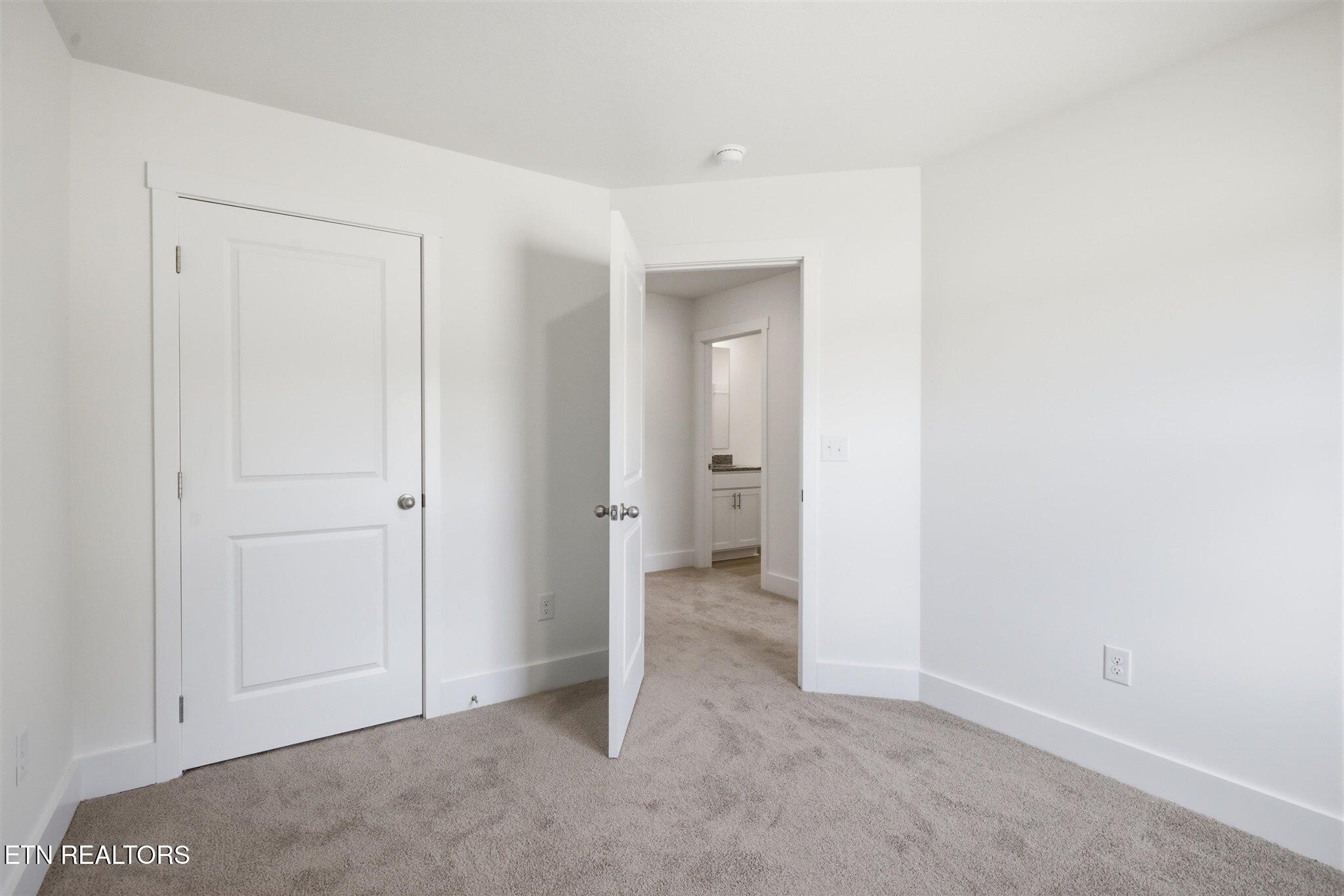 1410 Relaxation Run Sevierville TN 37876