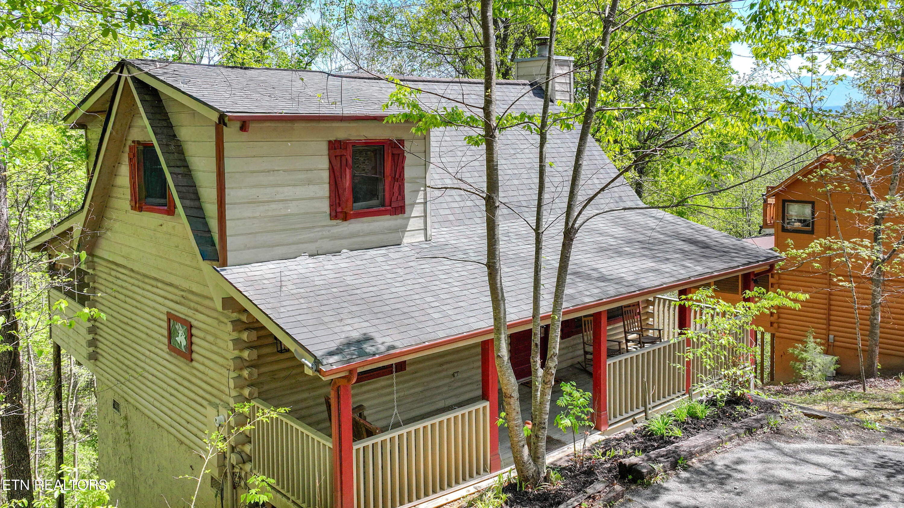 2322 Bonnie Lane Sevierville TN 37876