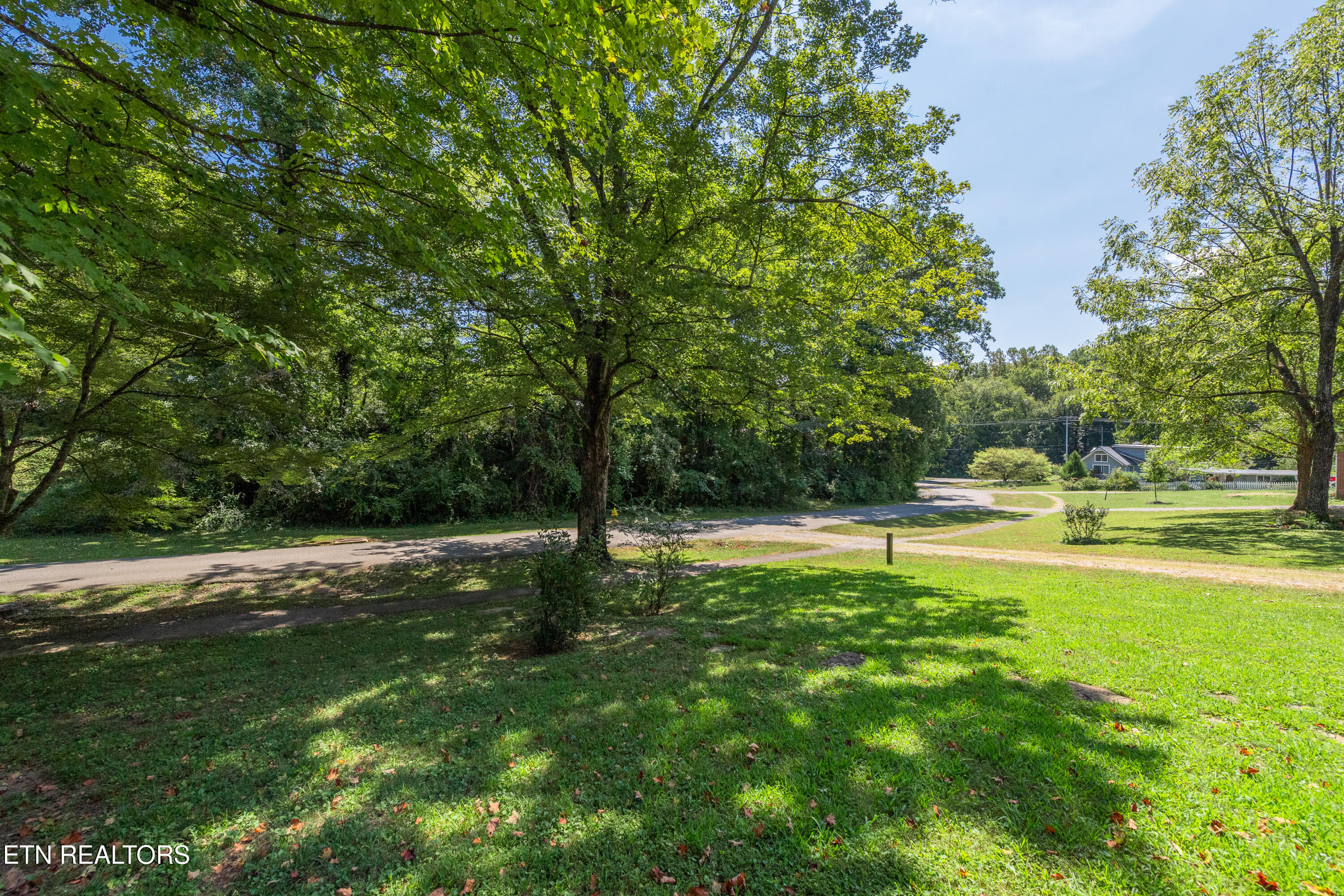 138 Crescent Road Norris TN 37828