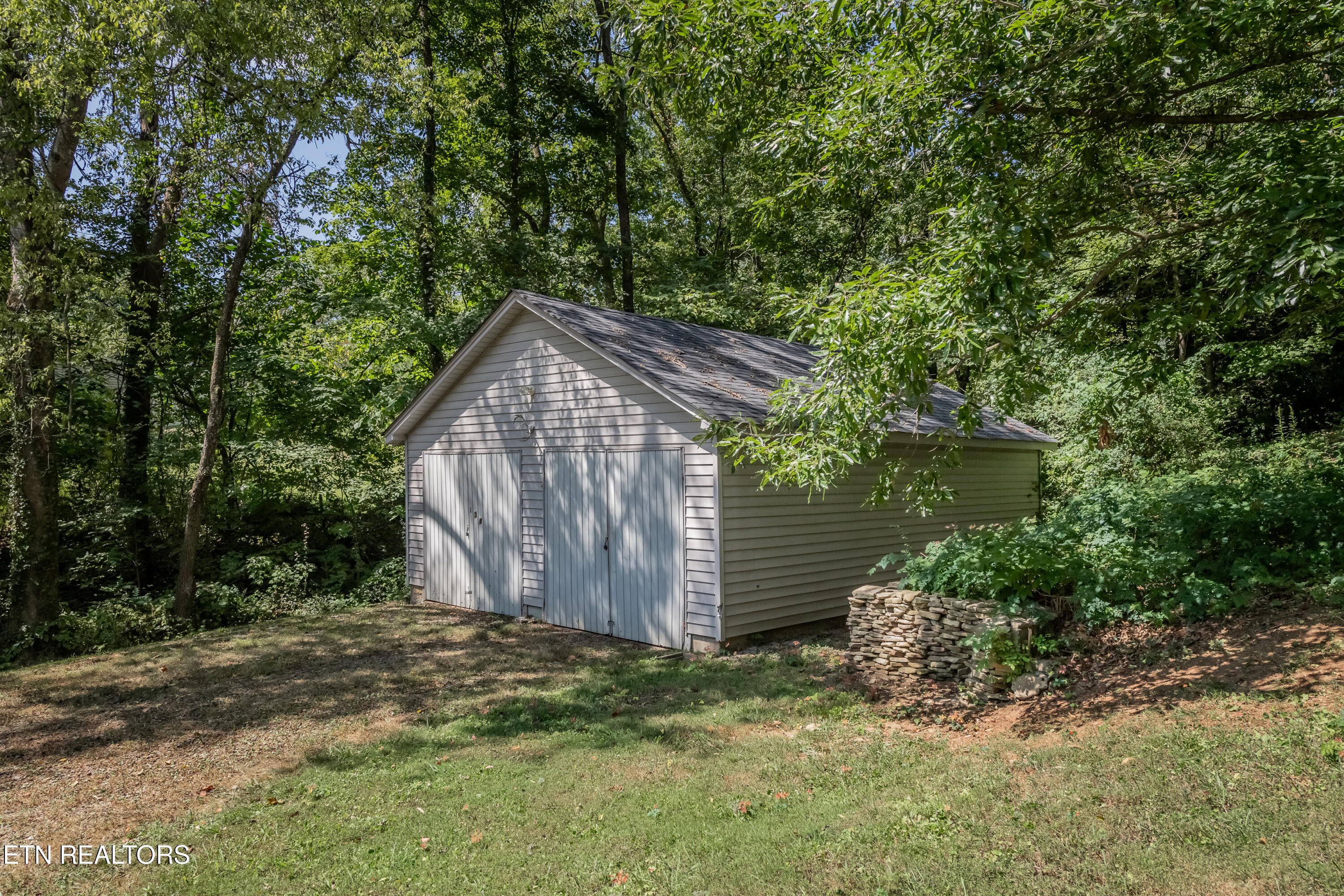 138 Crescent Road Norris TN 37828