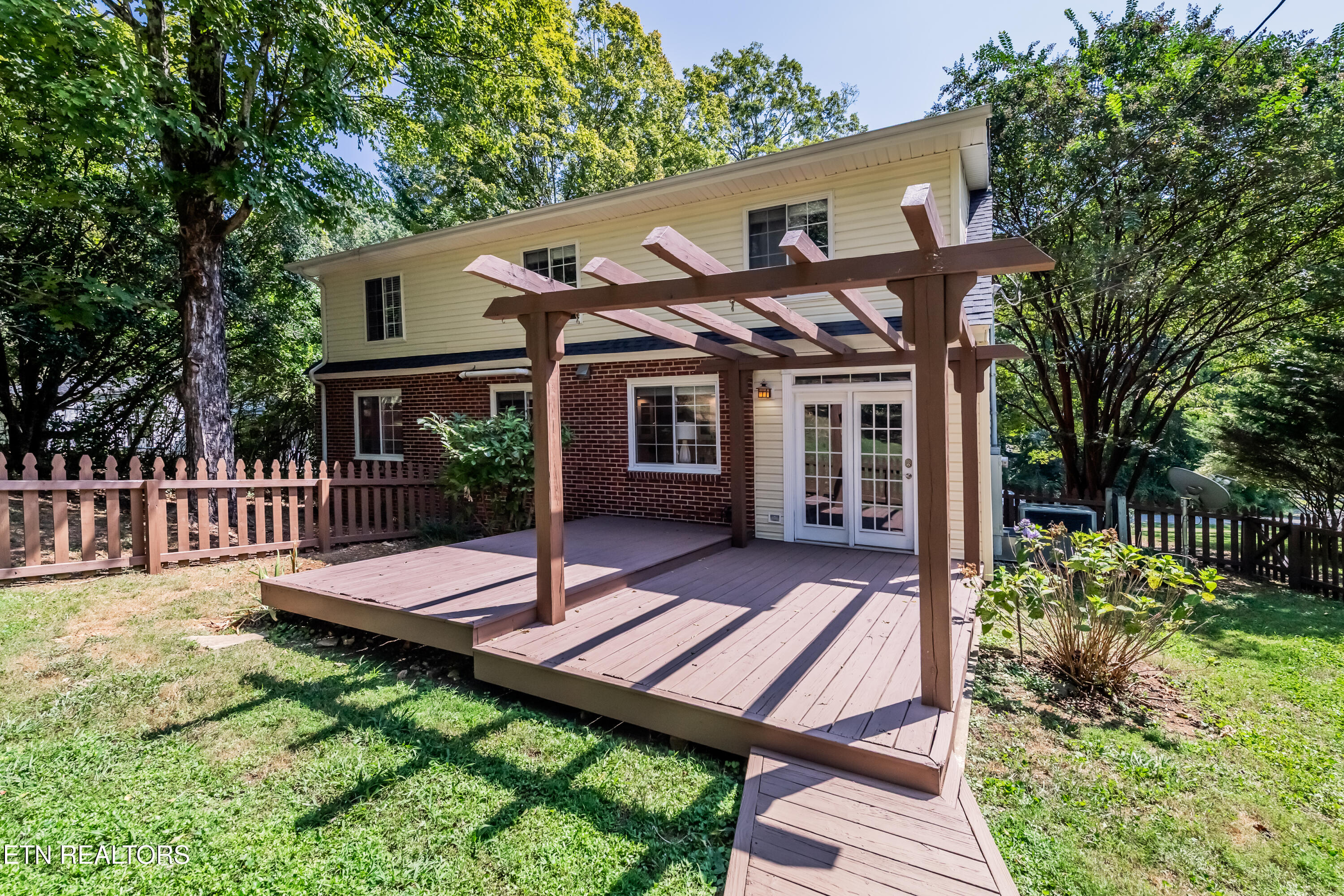 138 Crescent Road Norris TN 37828