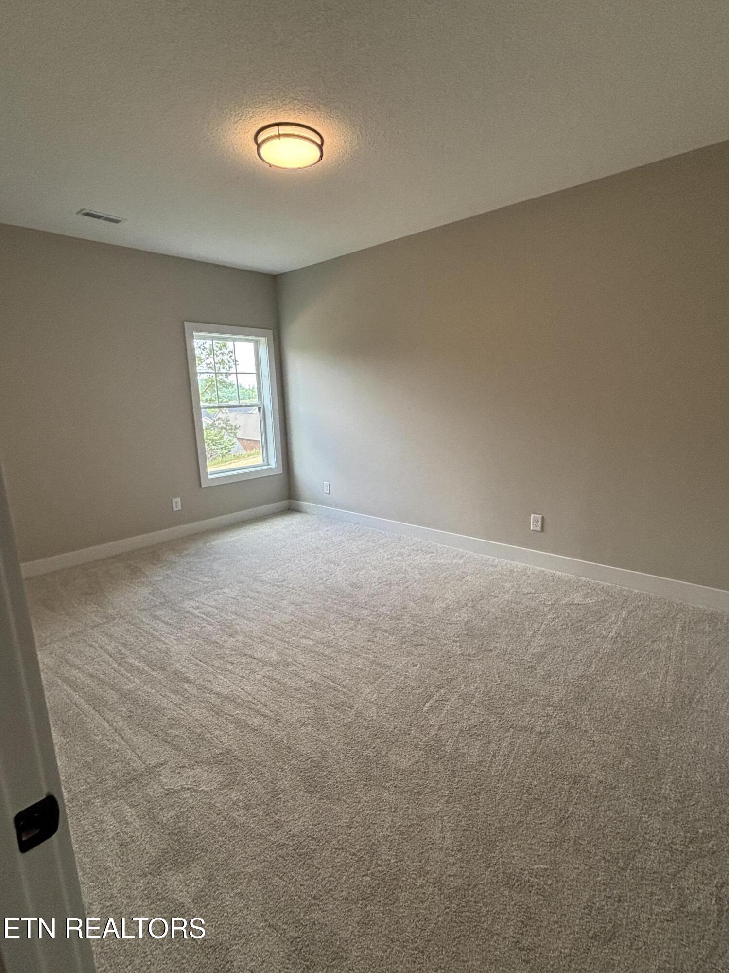 170 Timber Circle Lenoir City TN 37772