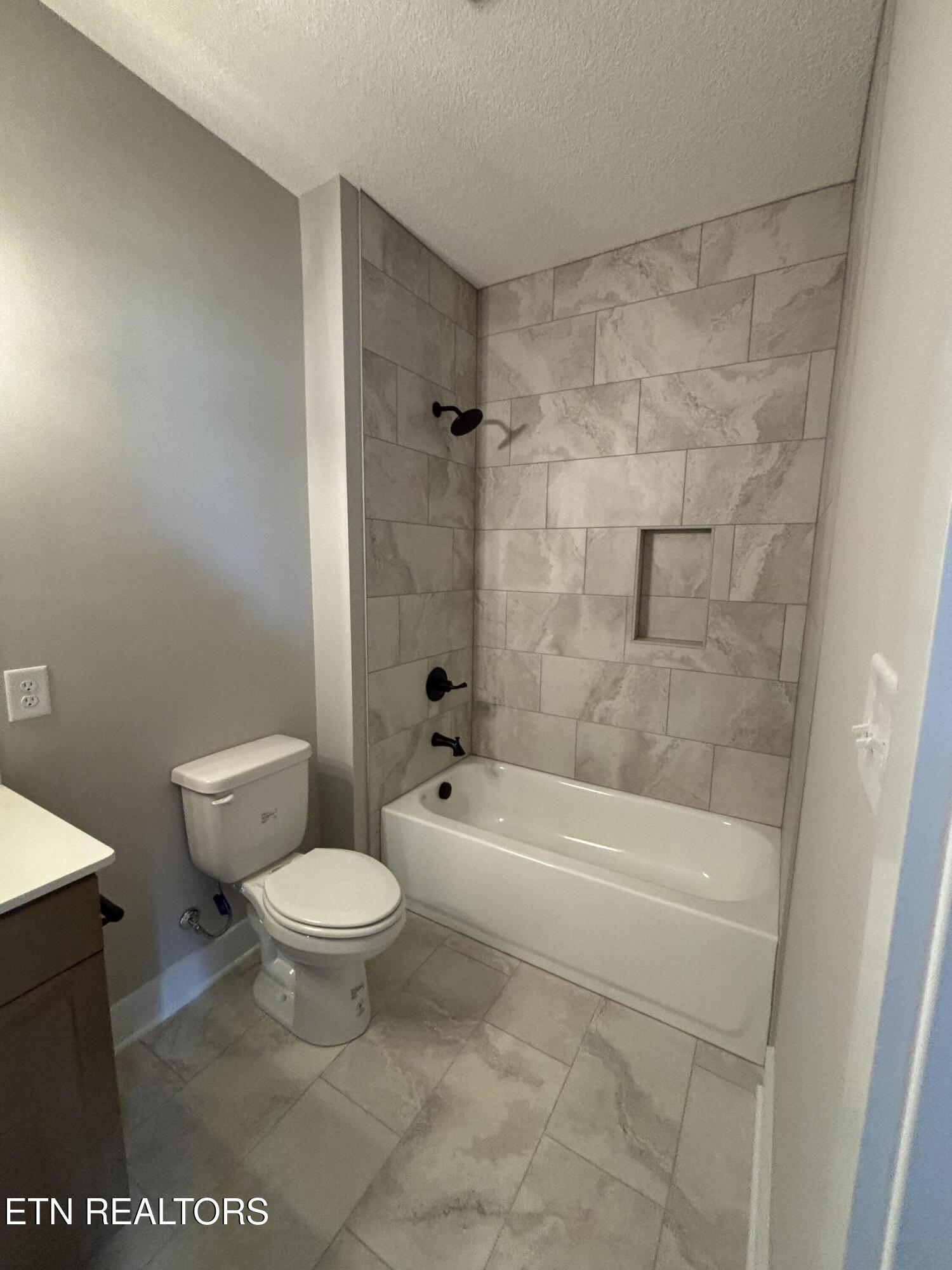 170 Timber Circle Lenoir City TN 37772