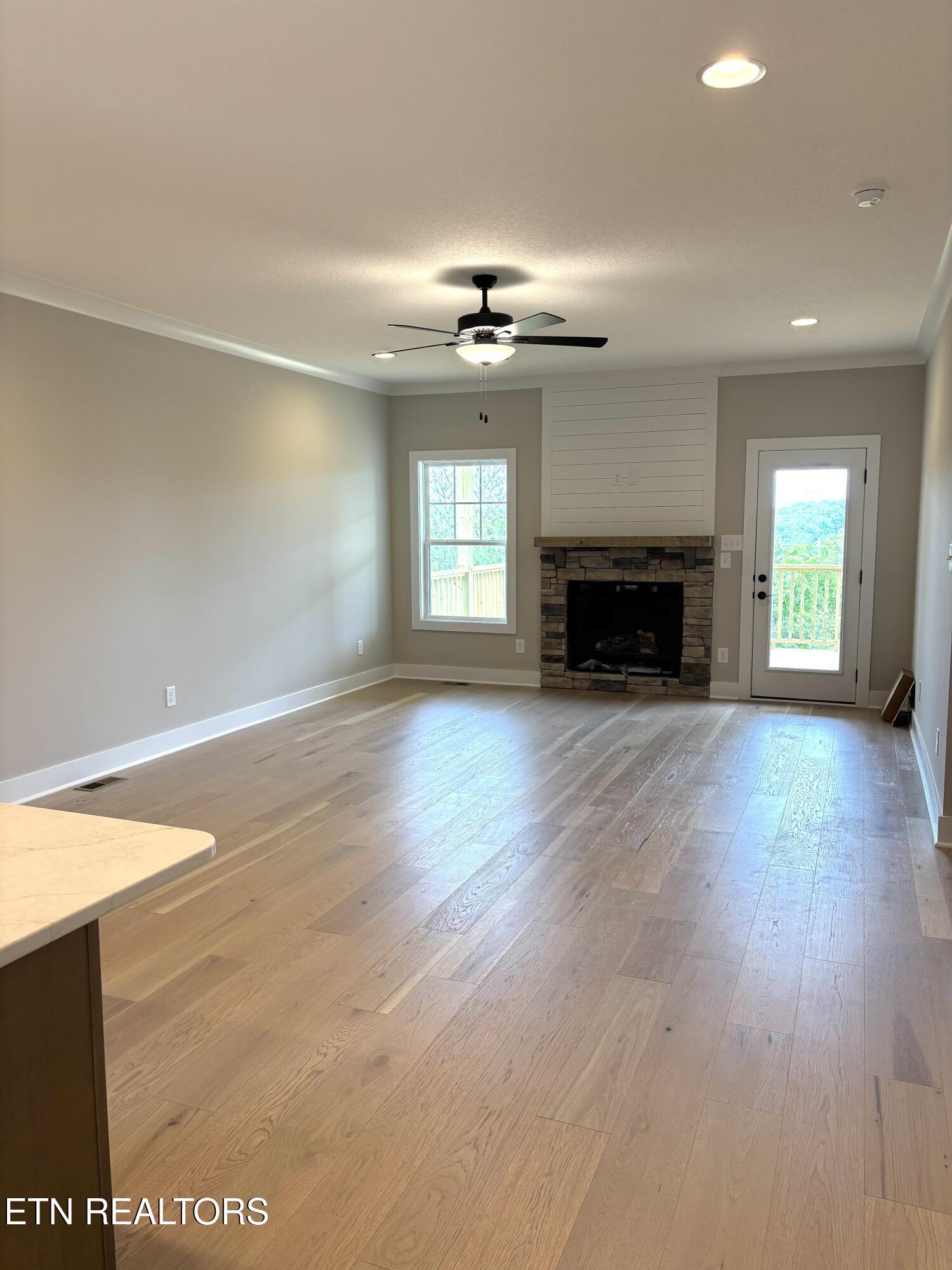 170 Timber Circle Lenoir City TN 37772