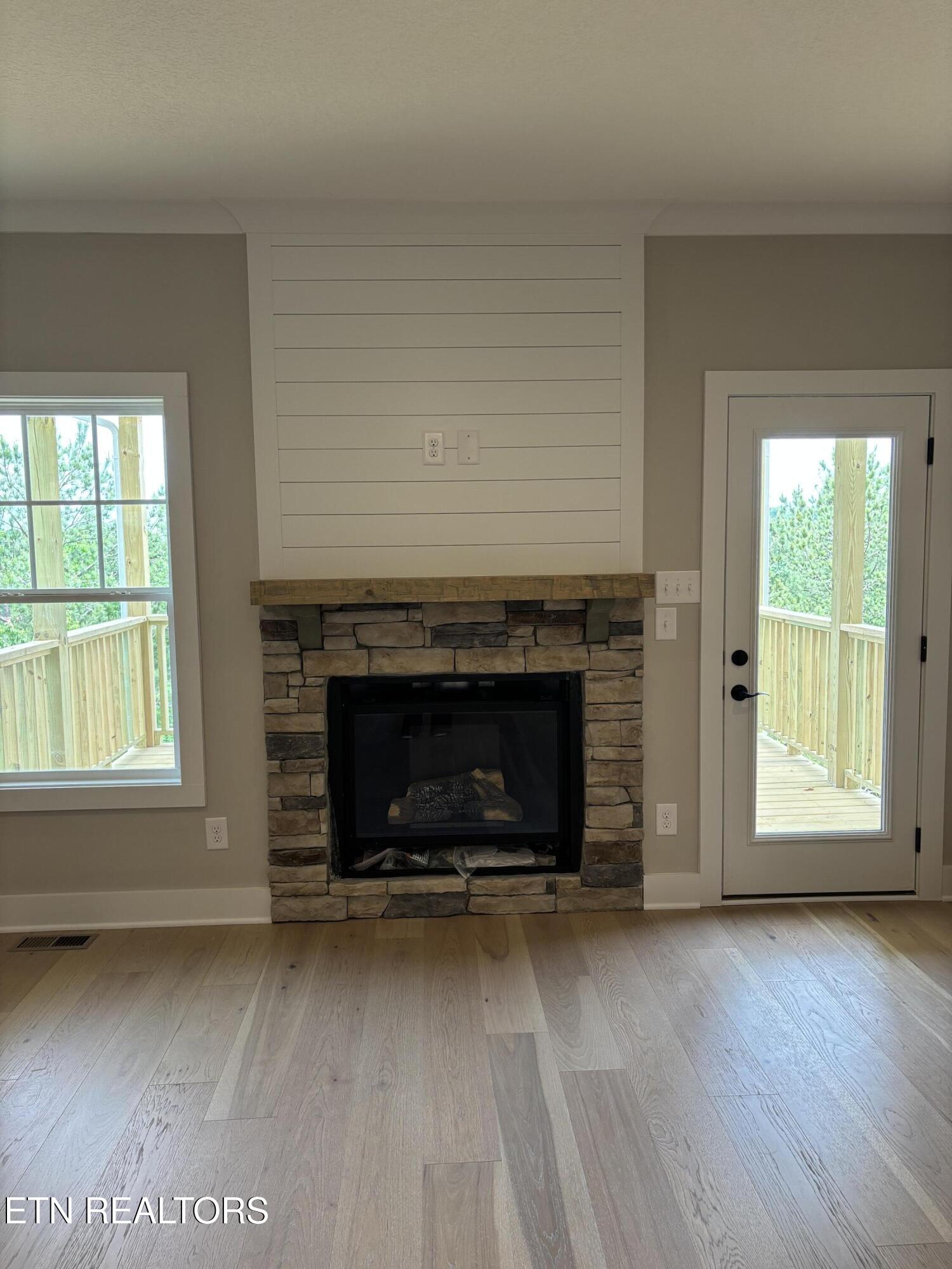170 Timber Circle Lenoir City TN 37772
