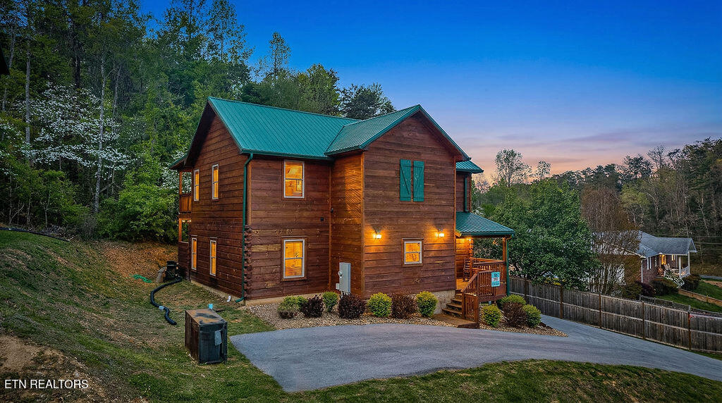 2918 Fiddlers Creek Way Pigeon Forge TN 37863