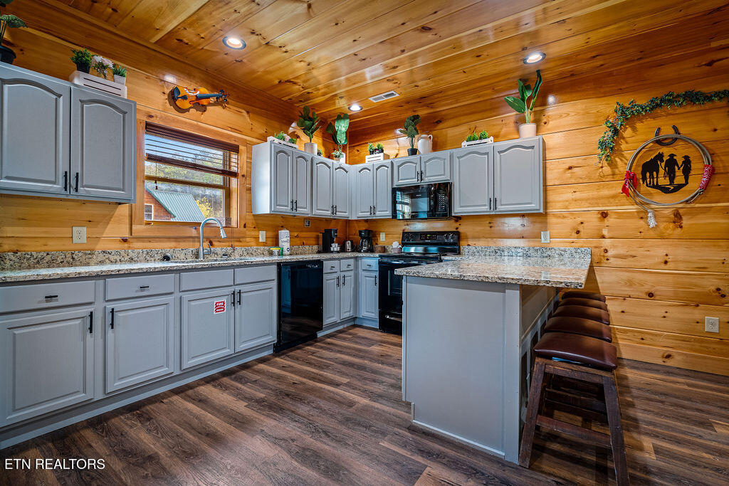 2918 Fiddlers Creek Way Pigeon Forge TN 37863