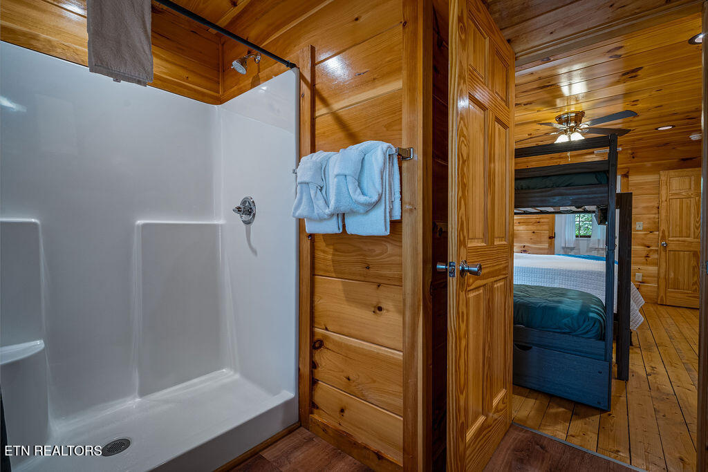 2918 Fiddlers Creek Way Pigeon Forge TN 37863