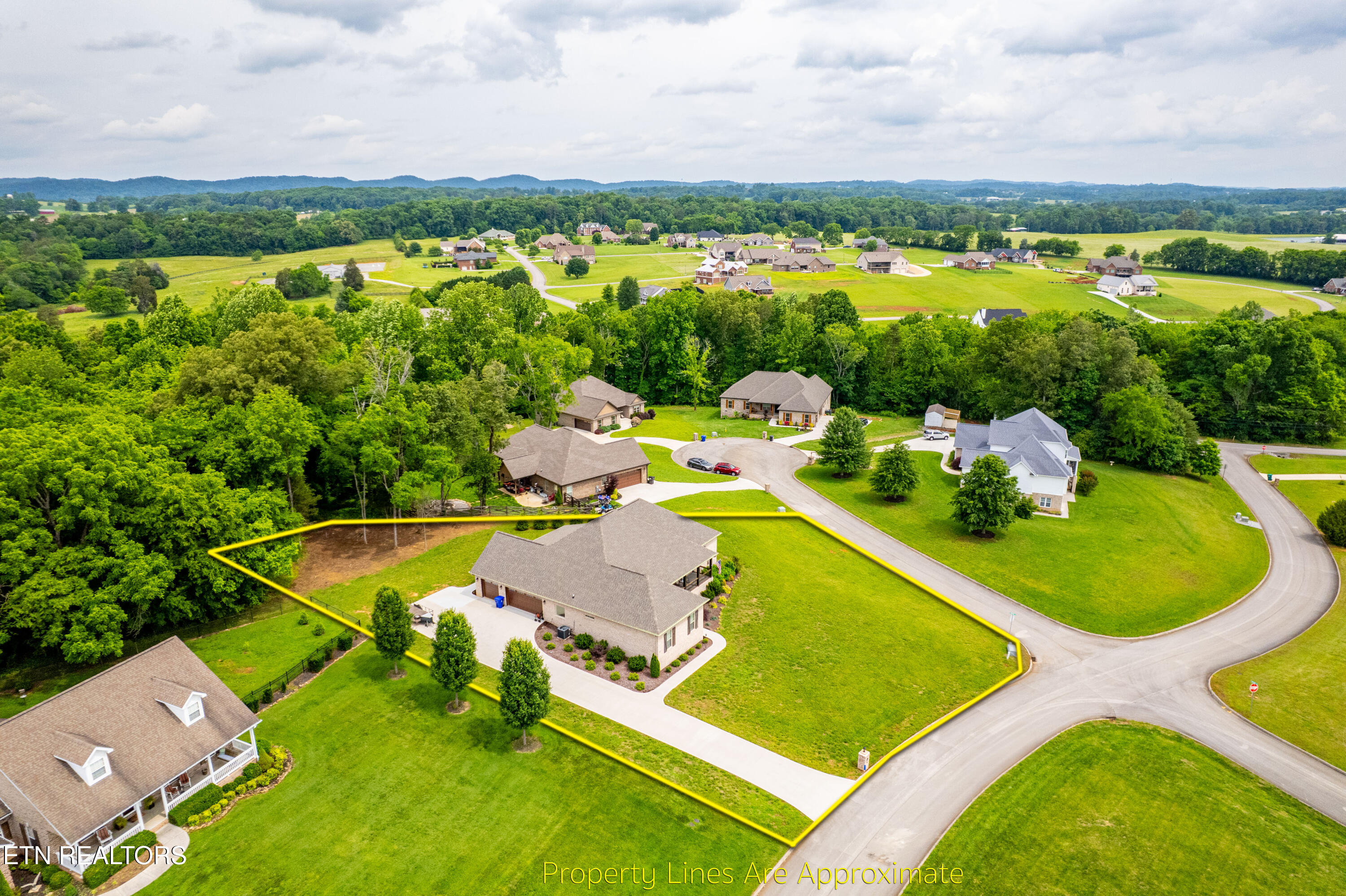 837 Majestic Mountains Boulevard Walland TN 37886
