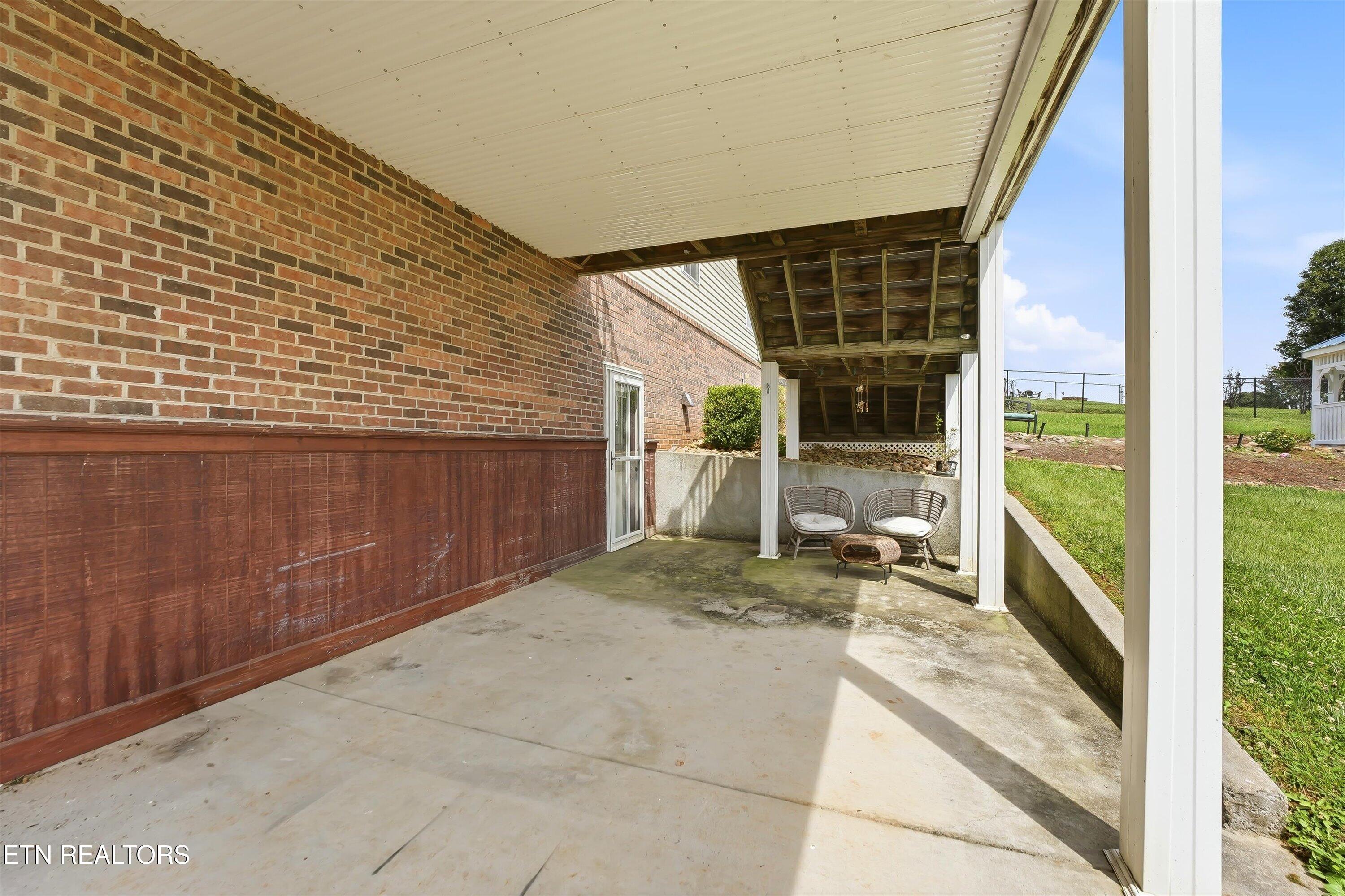 2605 Covington Circle Sevierville TN 37876