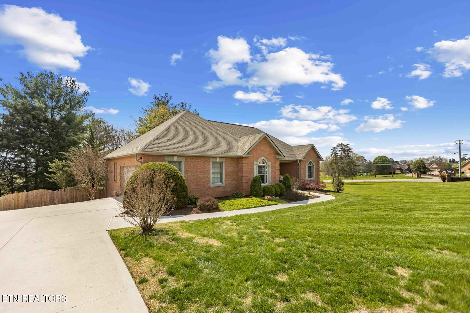 3748 Whitworth Drive Knoxville TN 37938