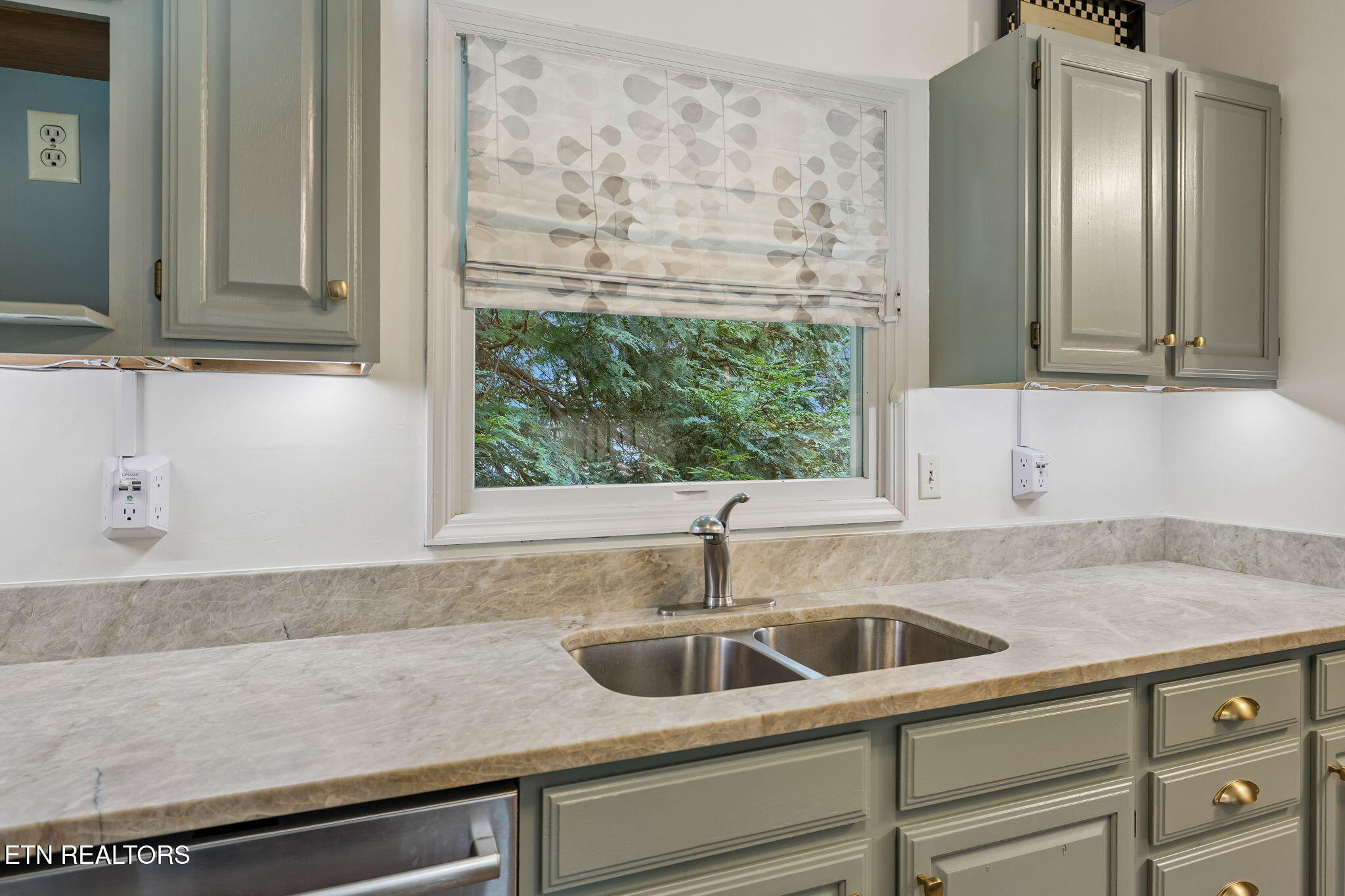 10033 Bluegrass Road Knoxville TN 37922