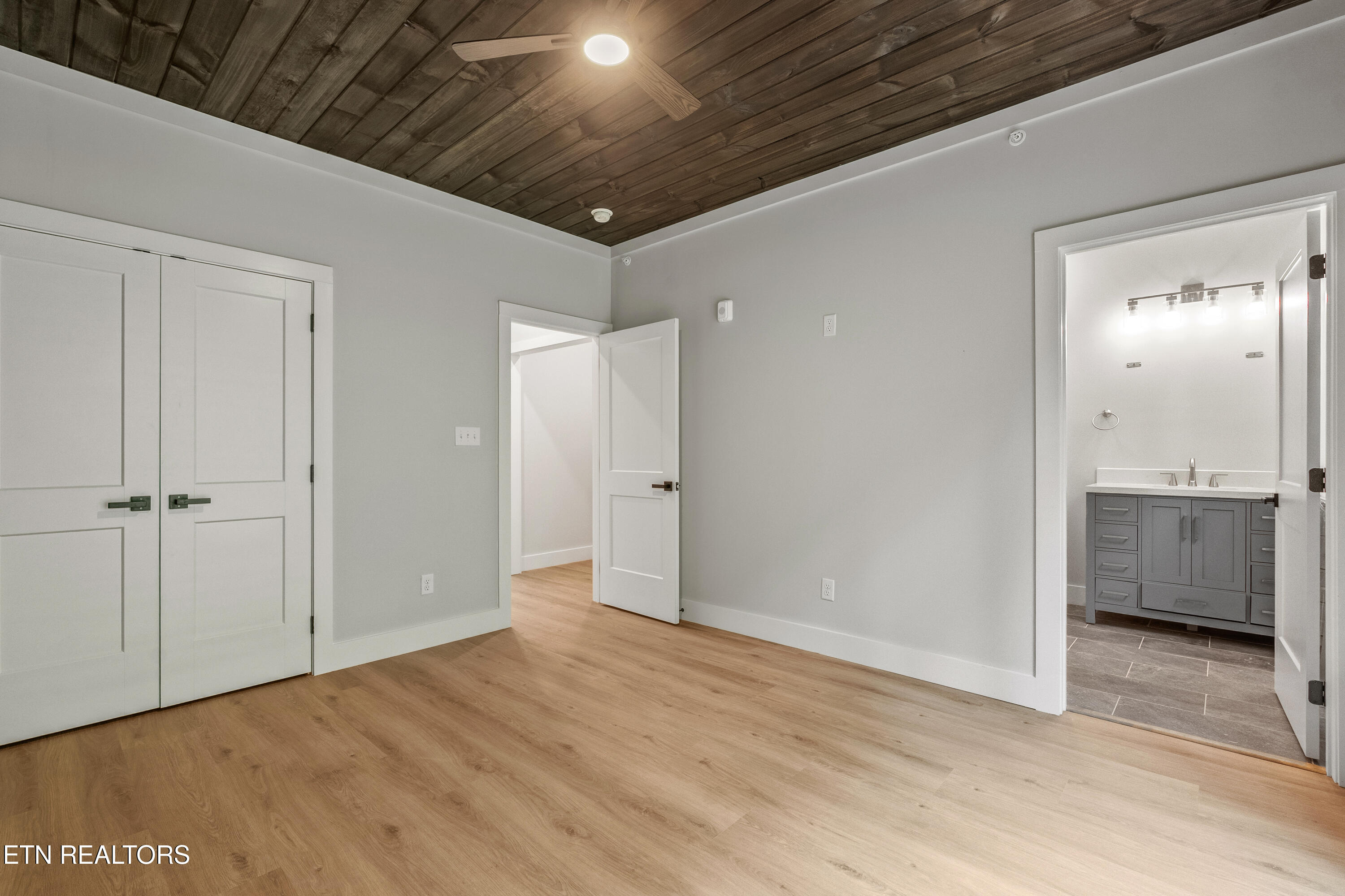 215 Circle Drive Gatlinburg TN 37738