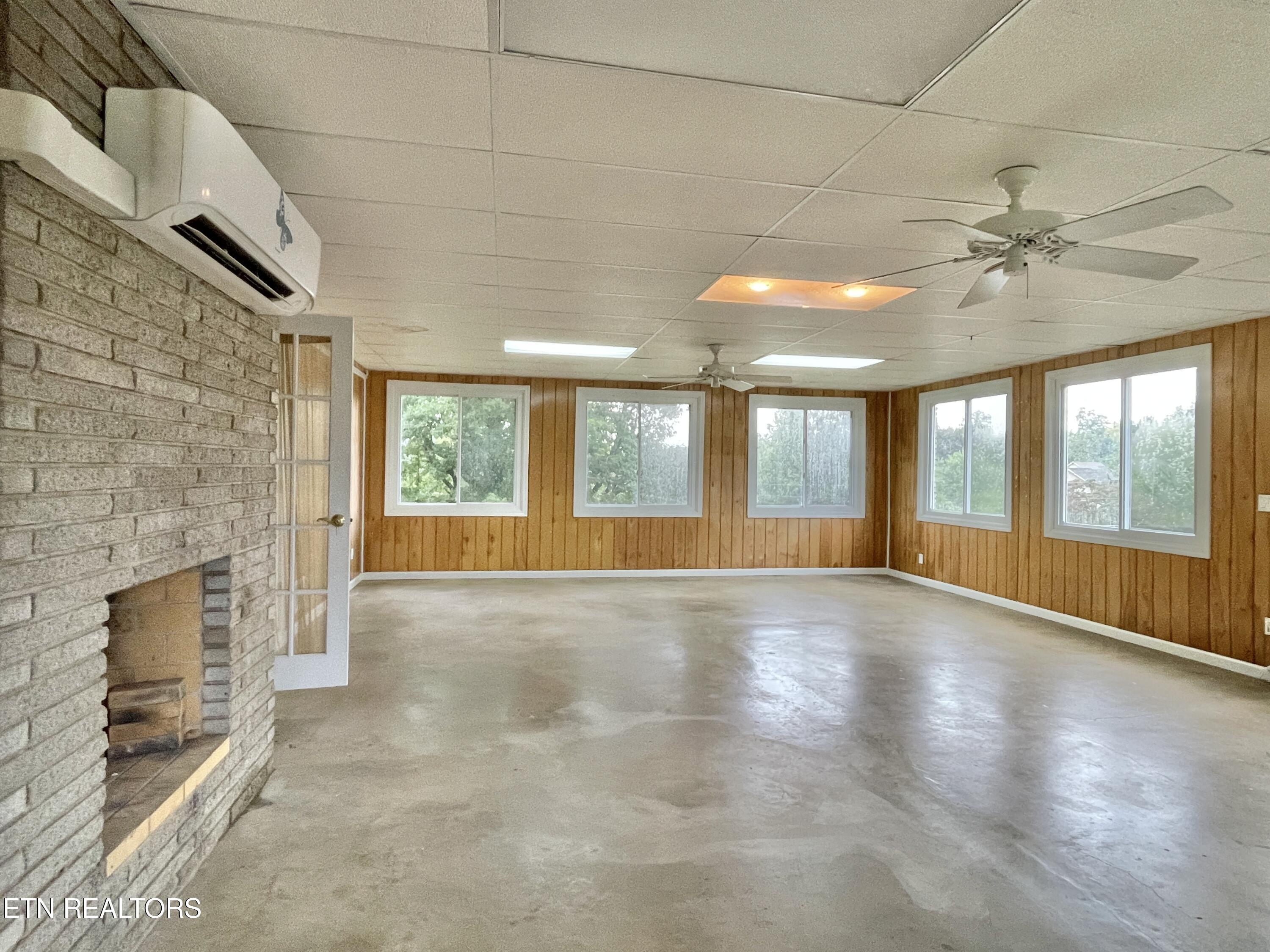 8200 Fox Run Lane Knoxville TN 37919