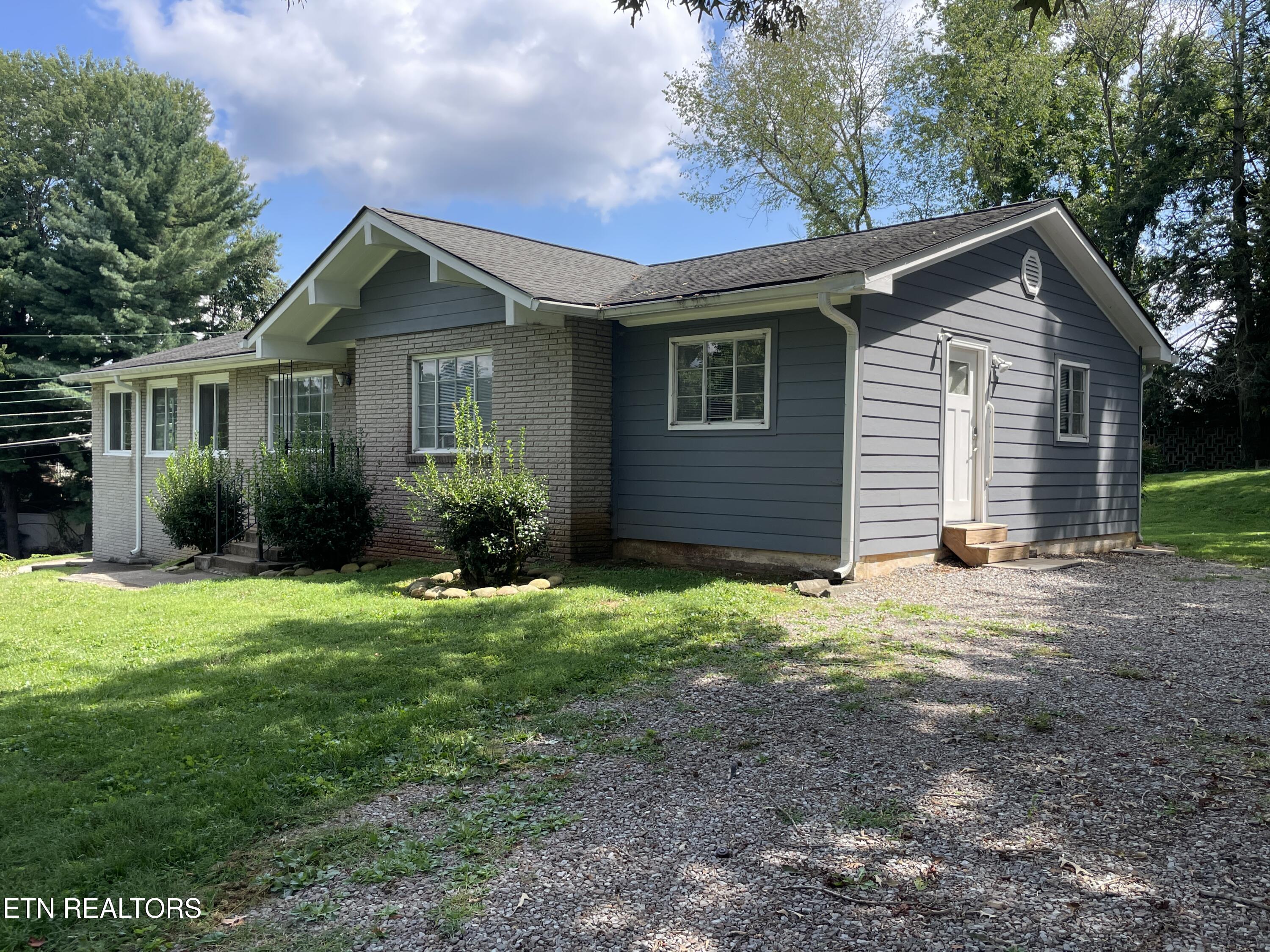 8200 Fox Run Lane Knoxville TN 37919