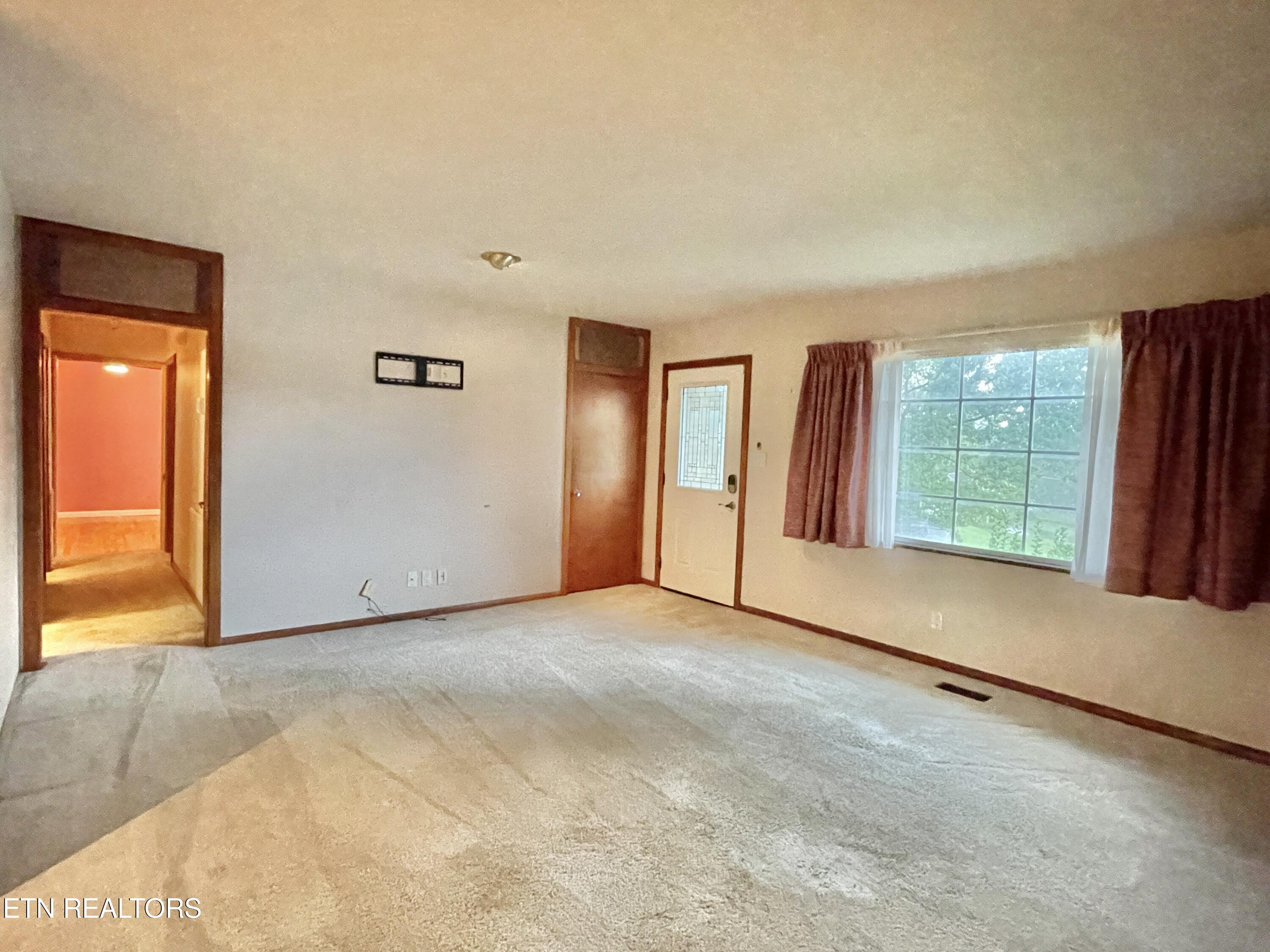 8200 Fox Run Lane Knoxville TN 37919