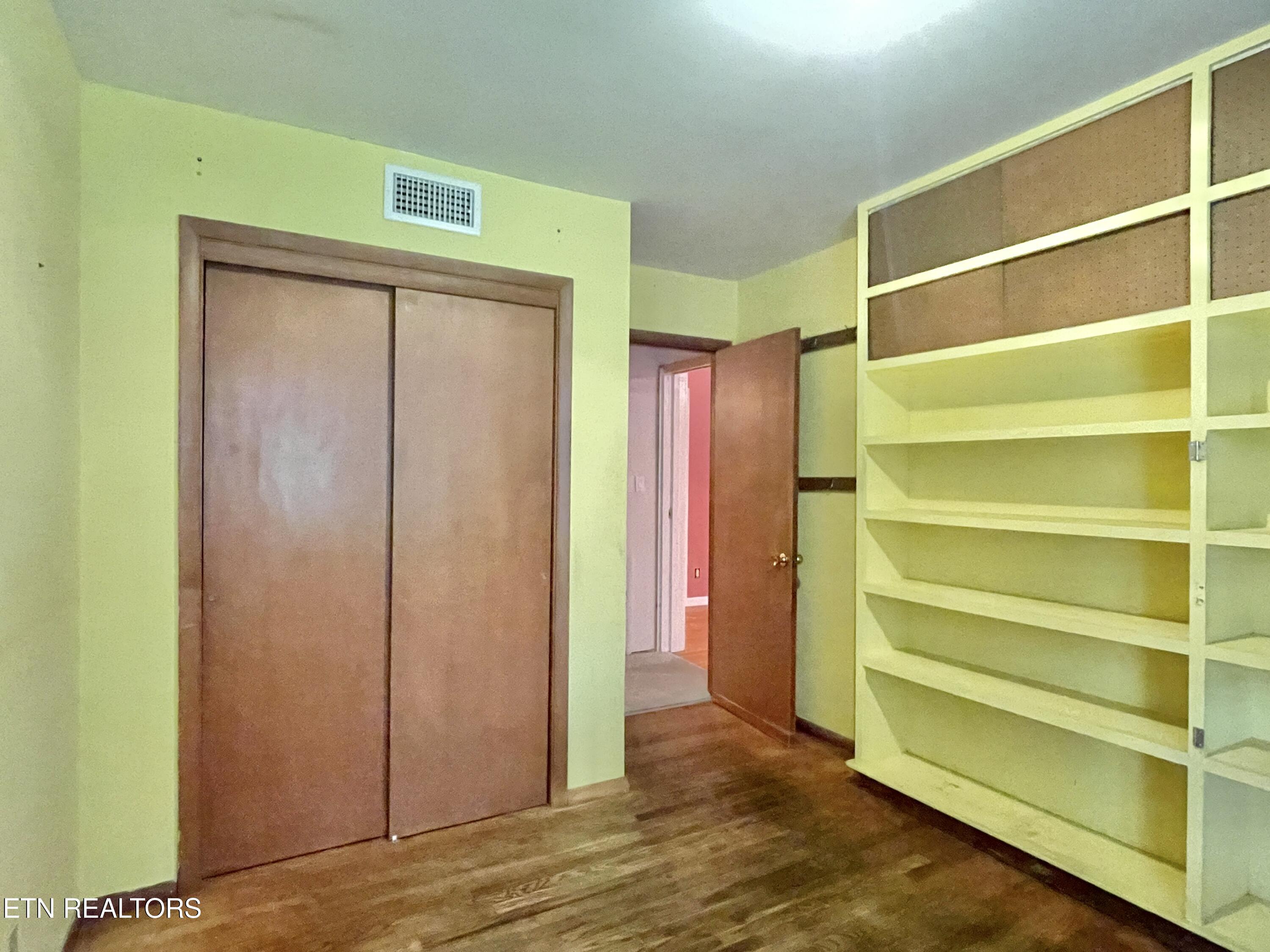 8200 Fox Run Lane Knoxville TN 37919