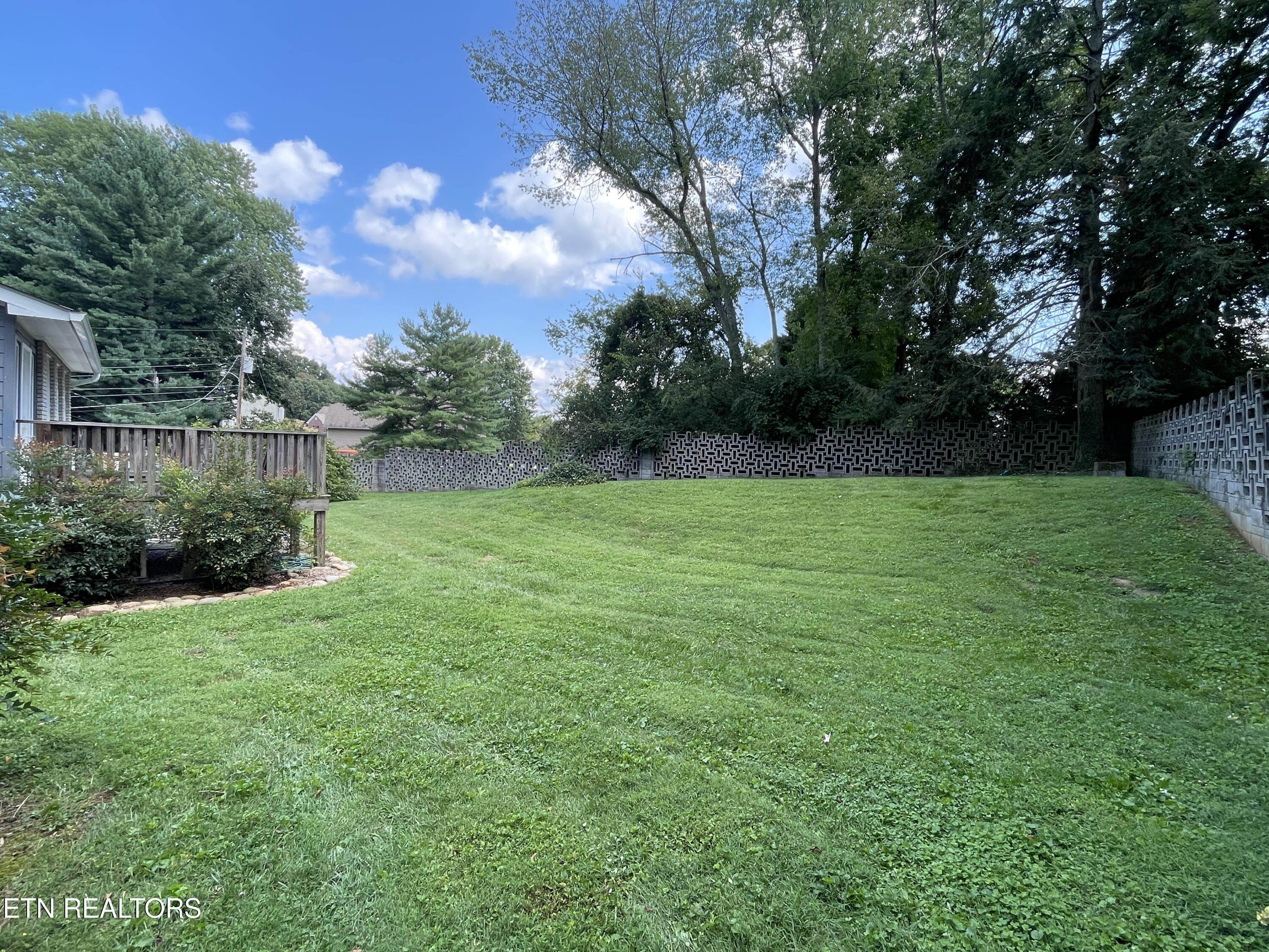 8200 Fox Run Lane Knoxville TN 37919