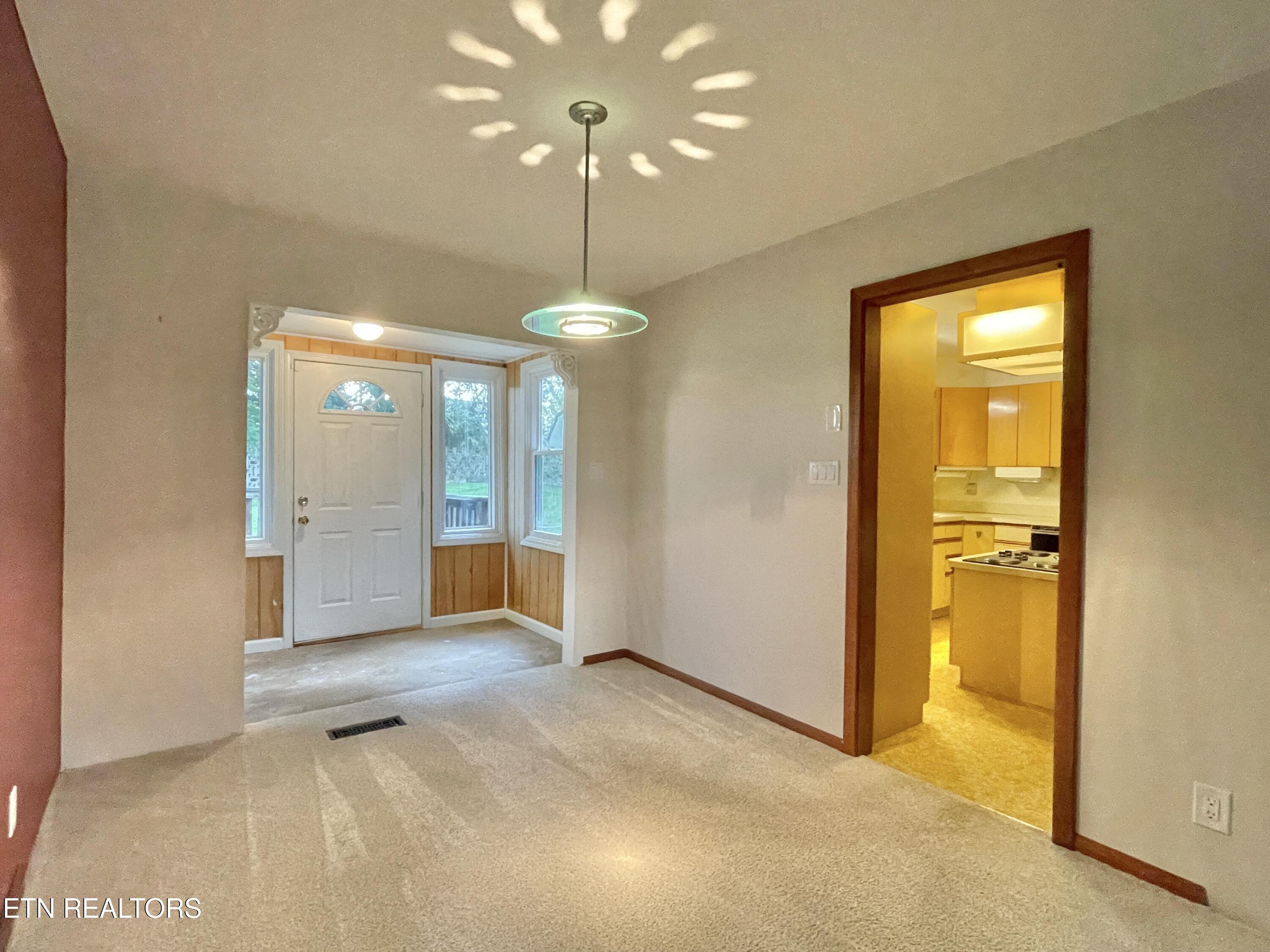 8200 Fox Run Lane Knoxville TN 37919
