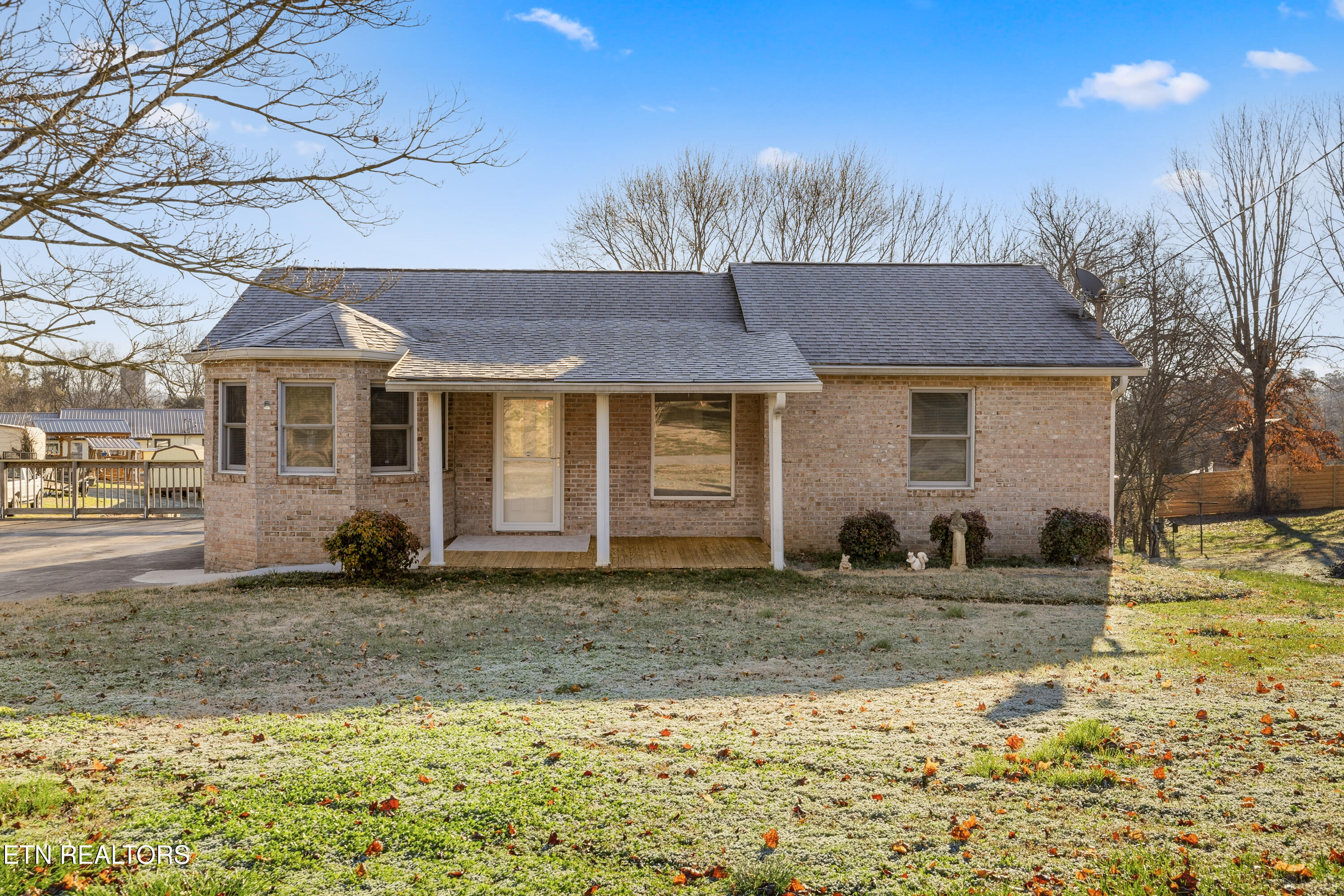 425 Holbrook Avenue Lenoir City TN 37771