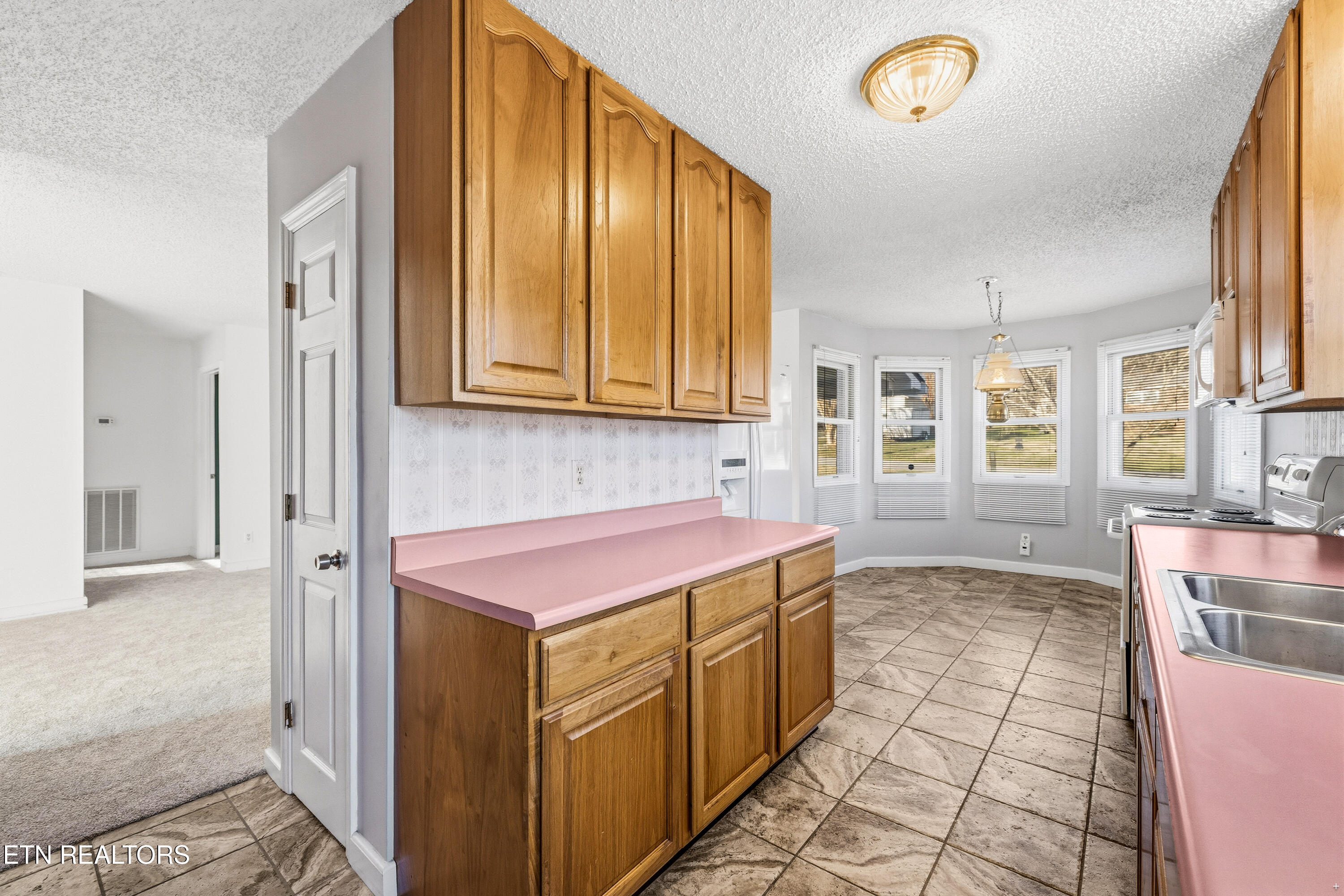 425 Holbrook Avenue Lenoir City TN 37771