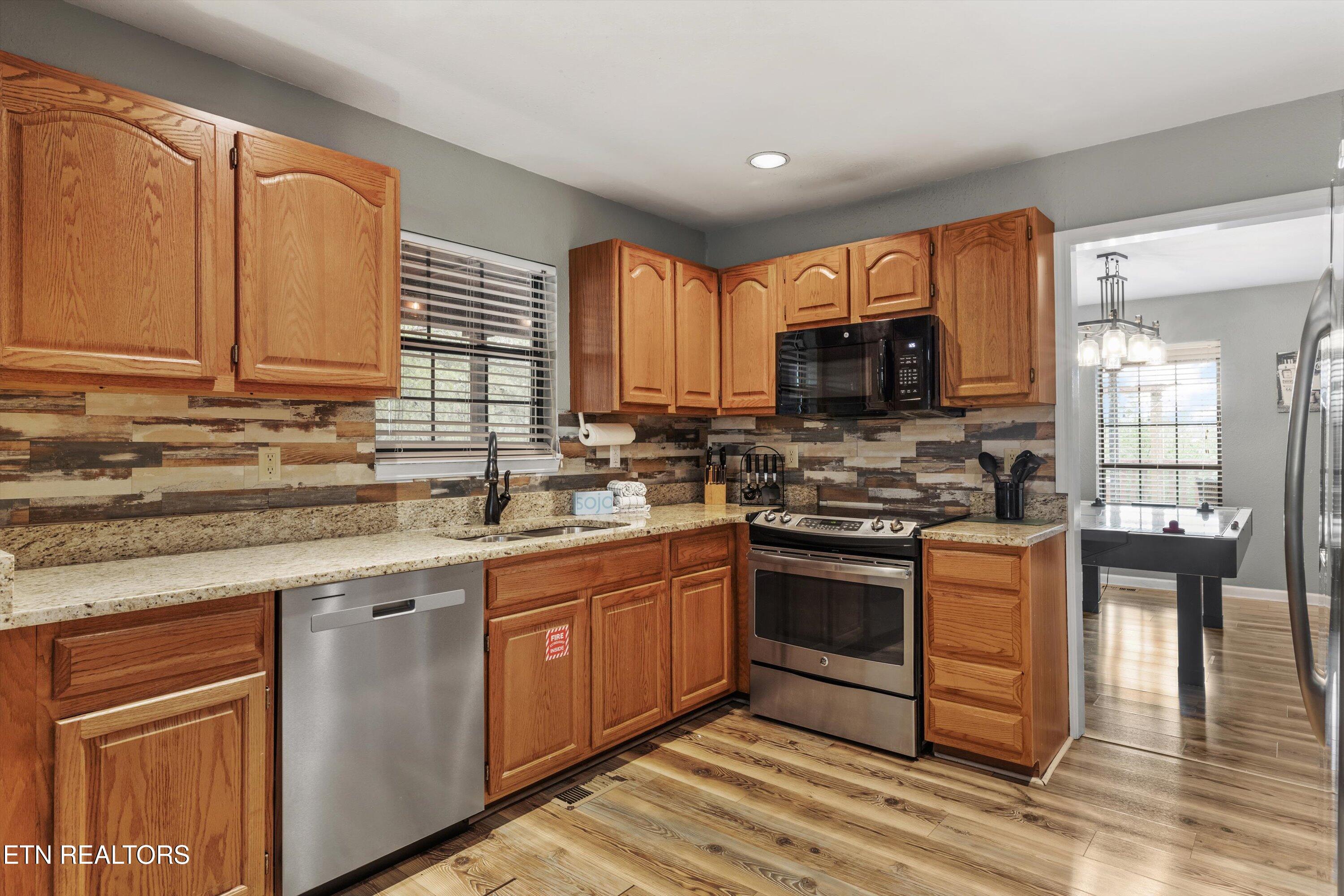 2059 Wicks Way Sevierville TN 37876