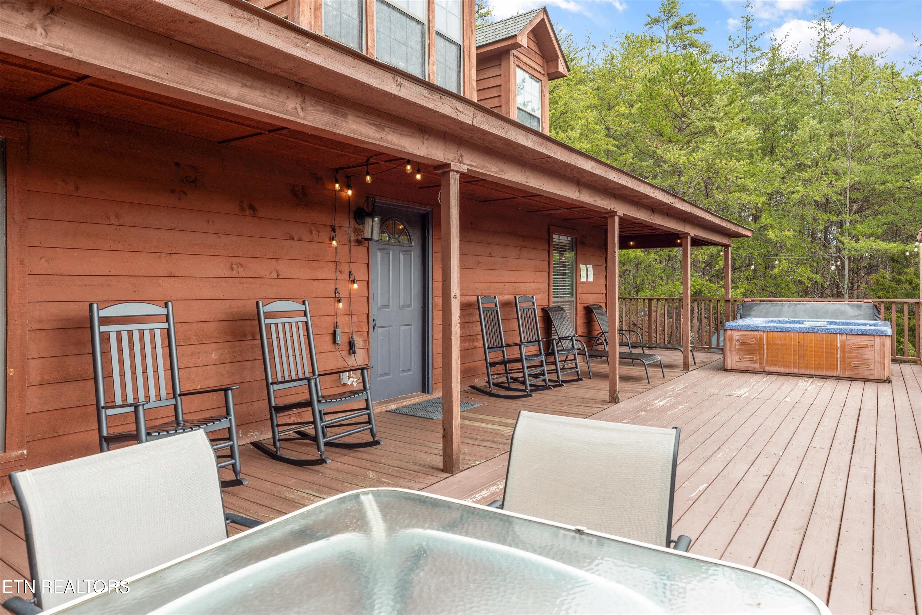 2059 Wicks Way Sevierville TN 37876