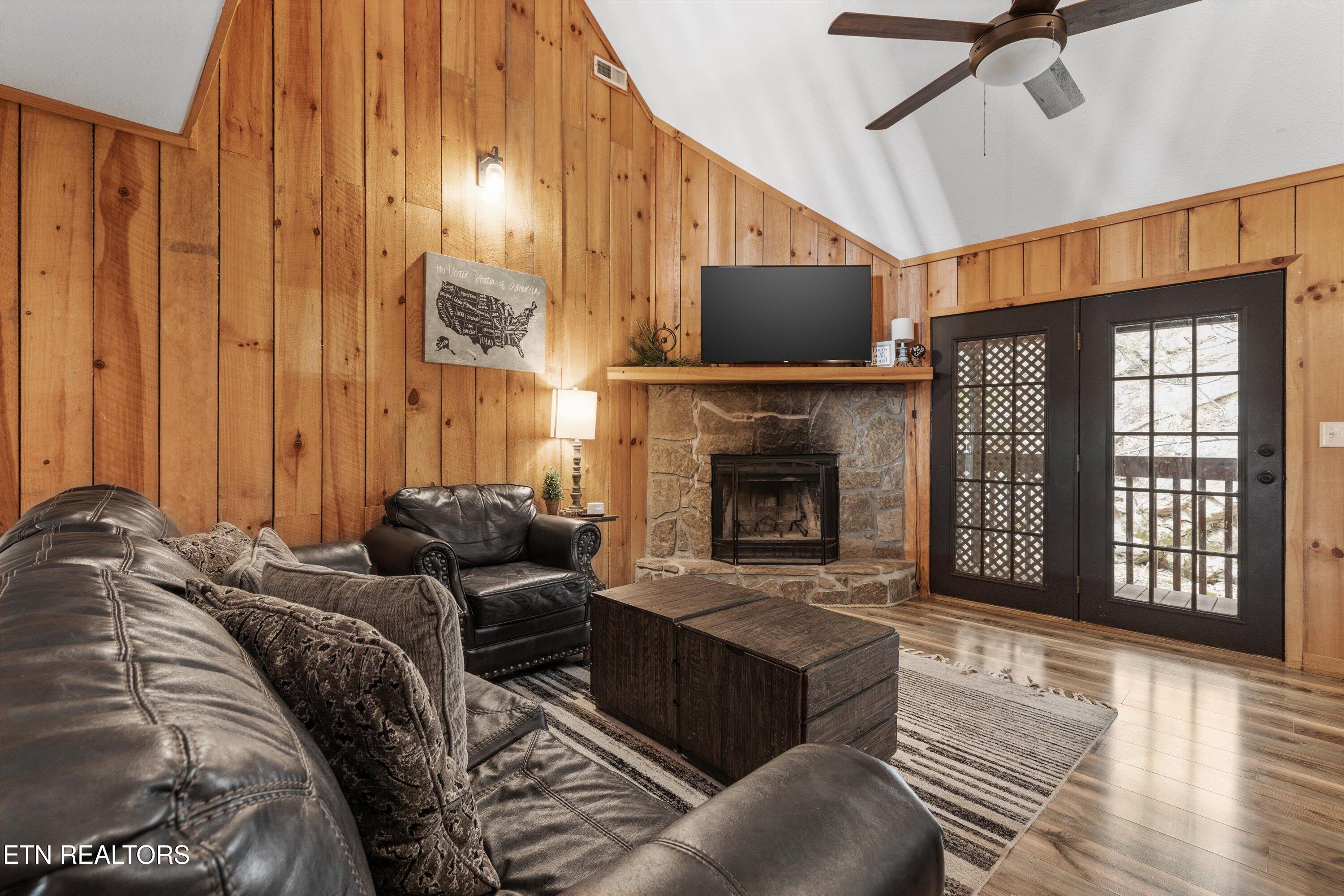 2059 Wicks Way Sevierville TN 37876