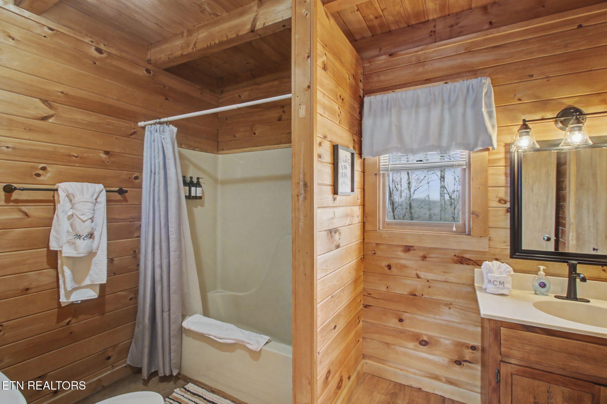 2137 Red Bud Road Sevierville TN 37876