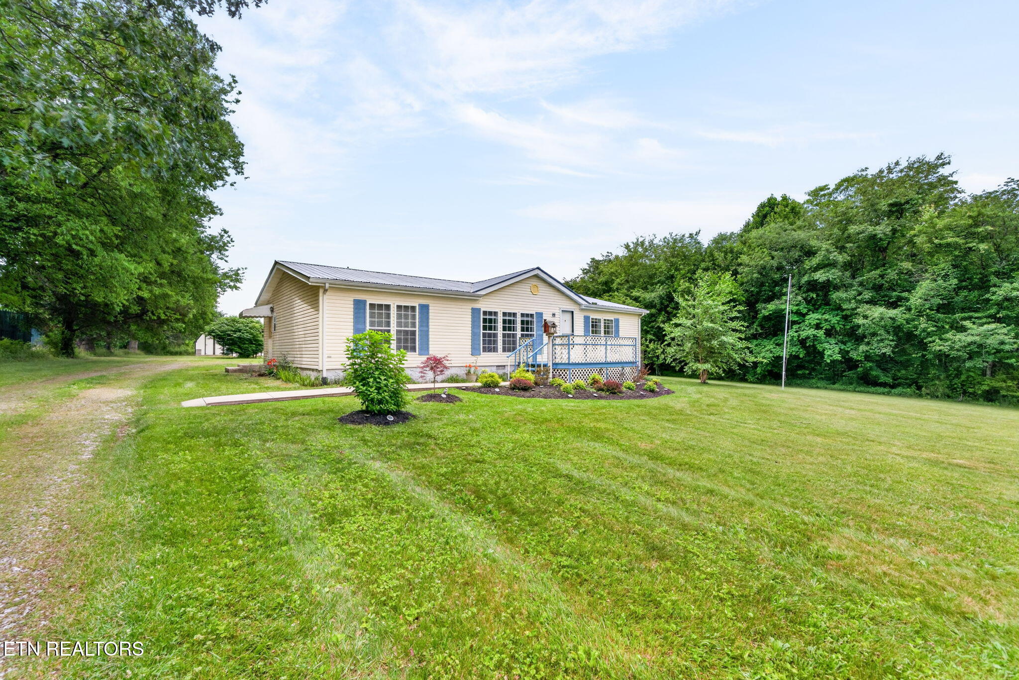 1513 Earl Jones Road Crossville TN 38555