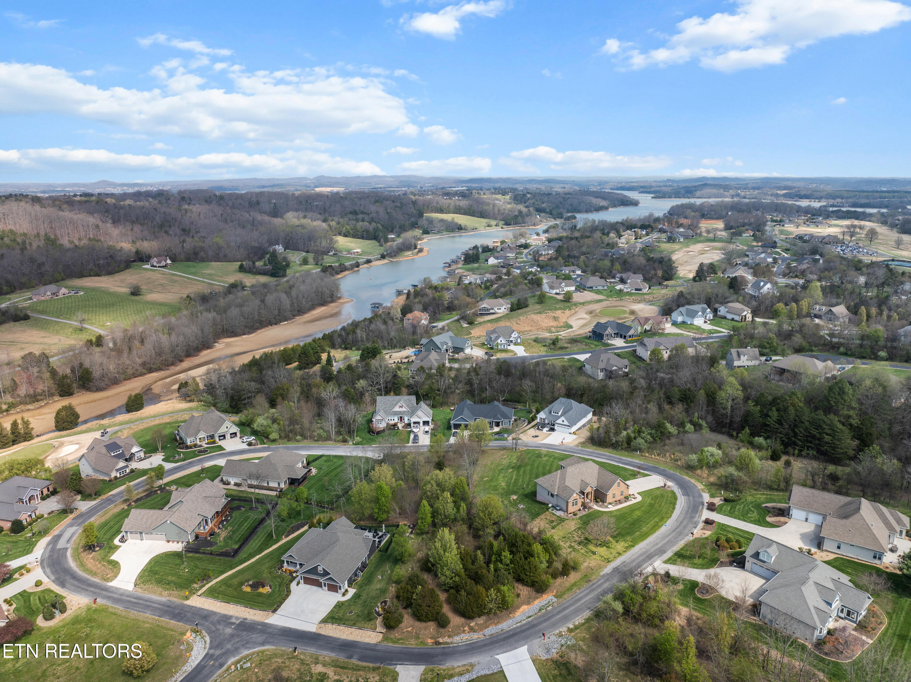 329 Walelu Trail Vonore TN 37885