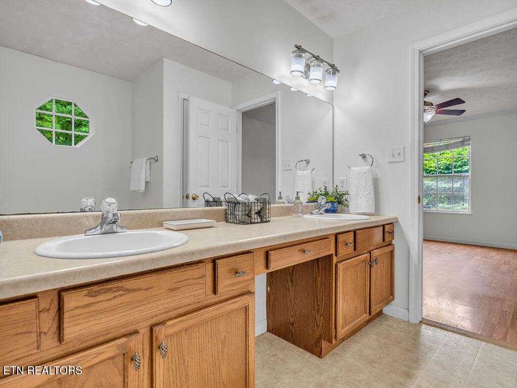 1004 Sugar Creek Lane Knoxville TN 37920