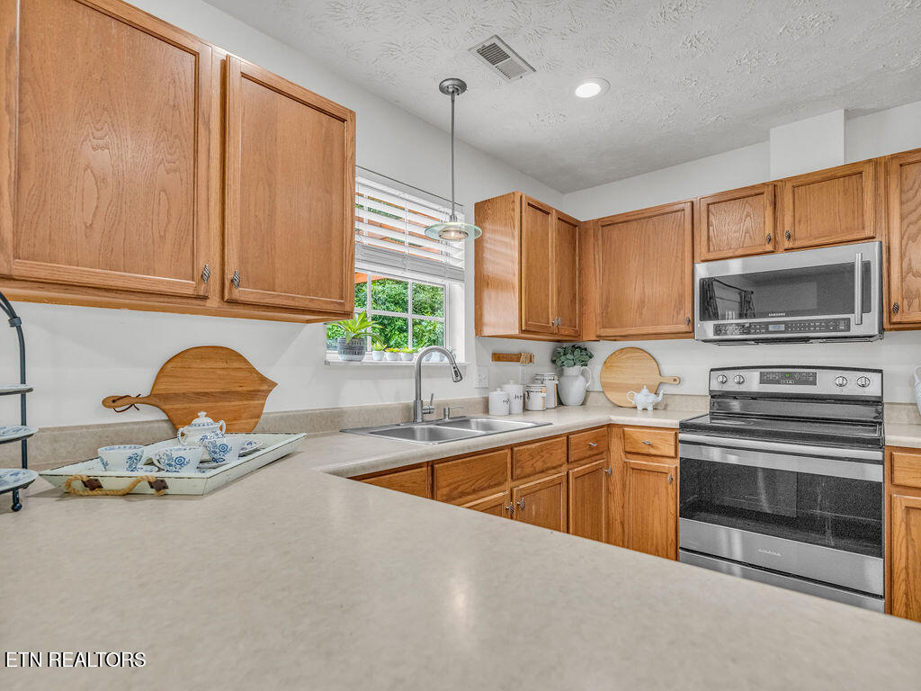 1004 Sugar Creek Lane Knoxville TN 37920