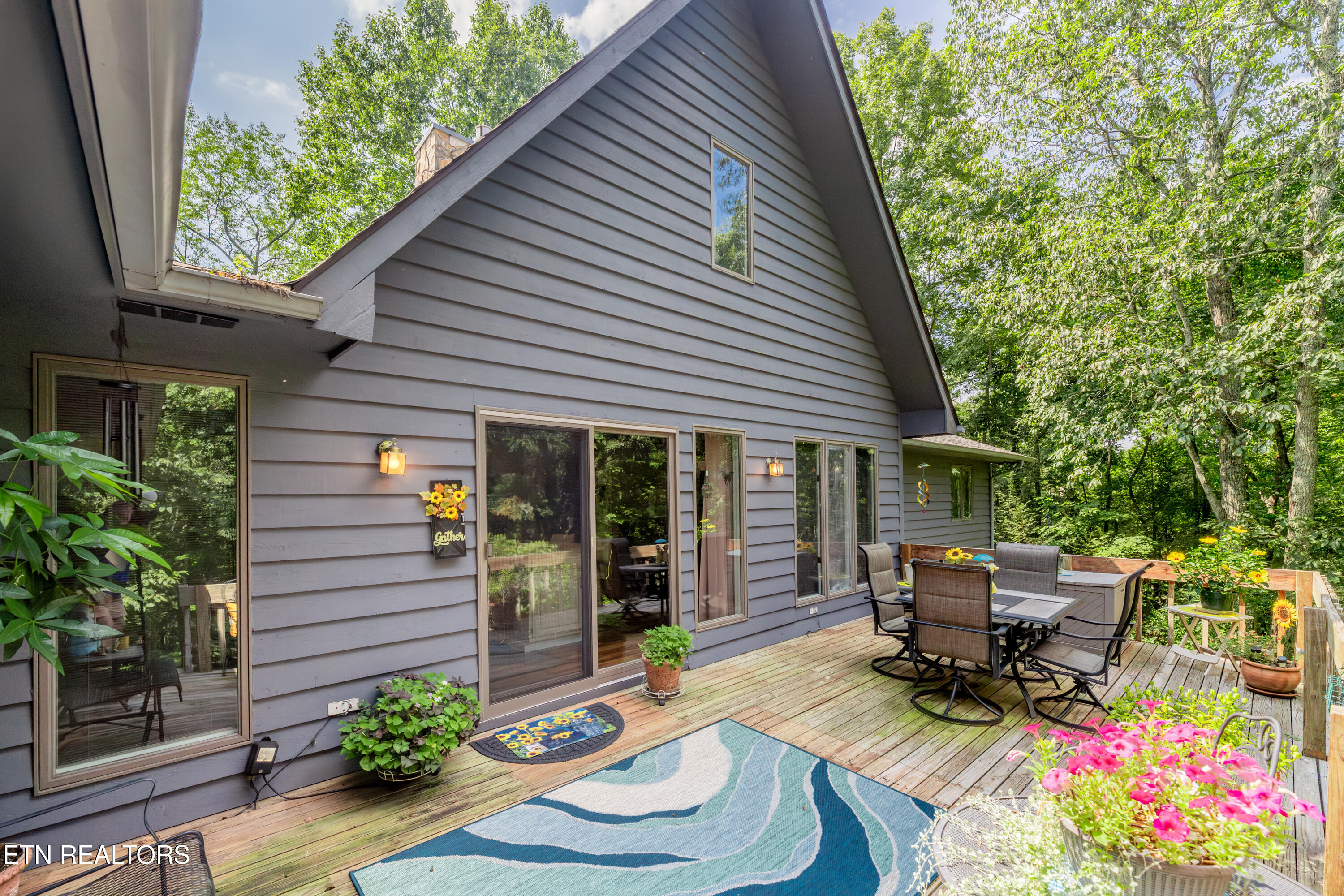 128 W Hills Court Harriman TN 37748