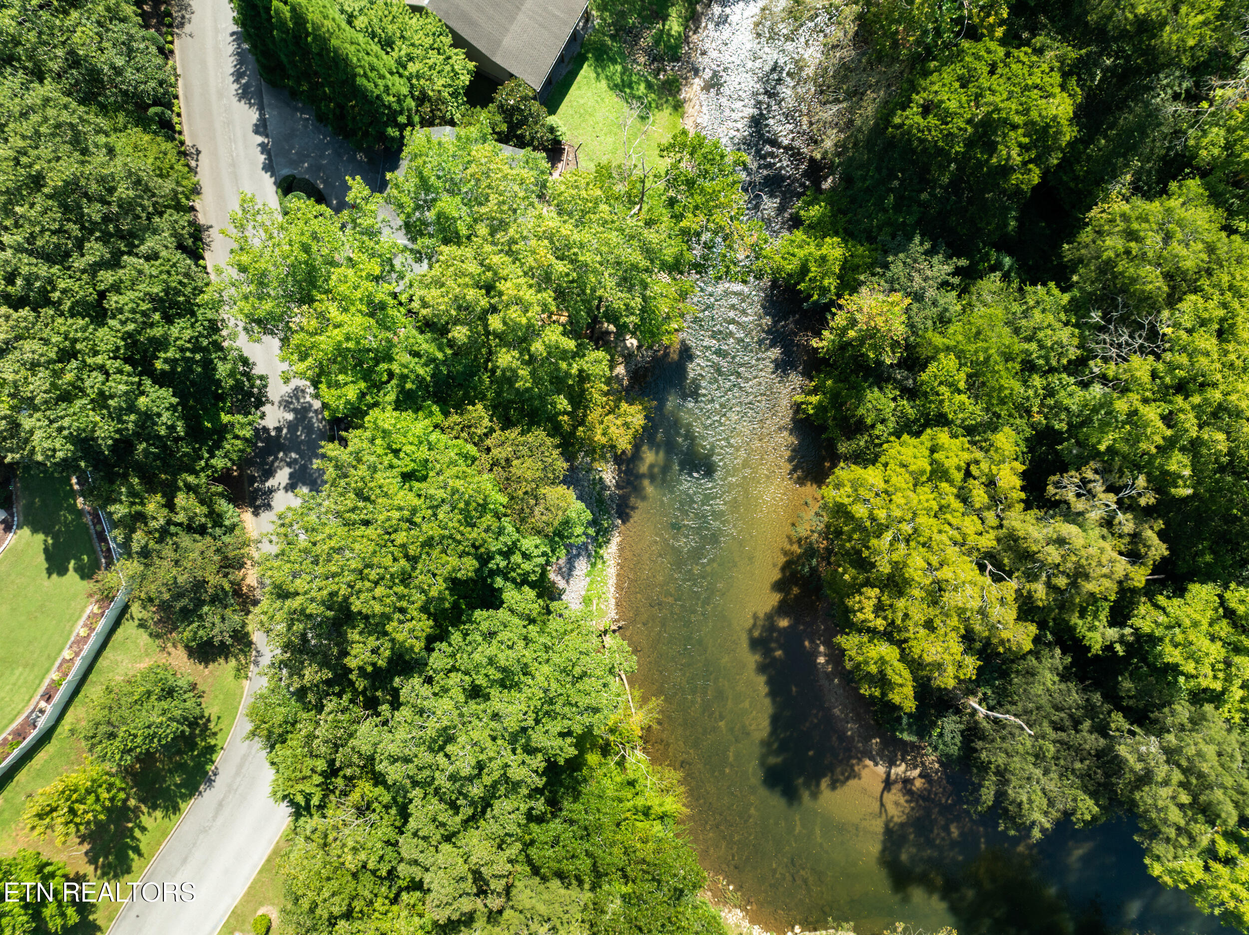 726 Plantation Drive Pigeon Forge TN 37863